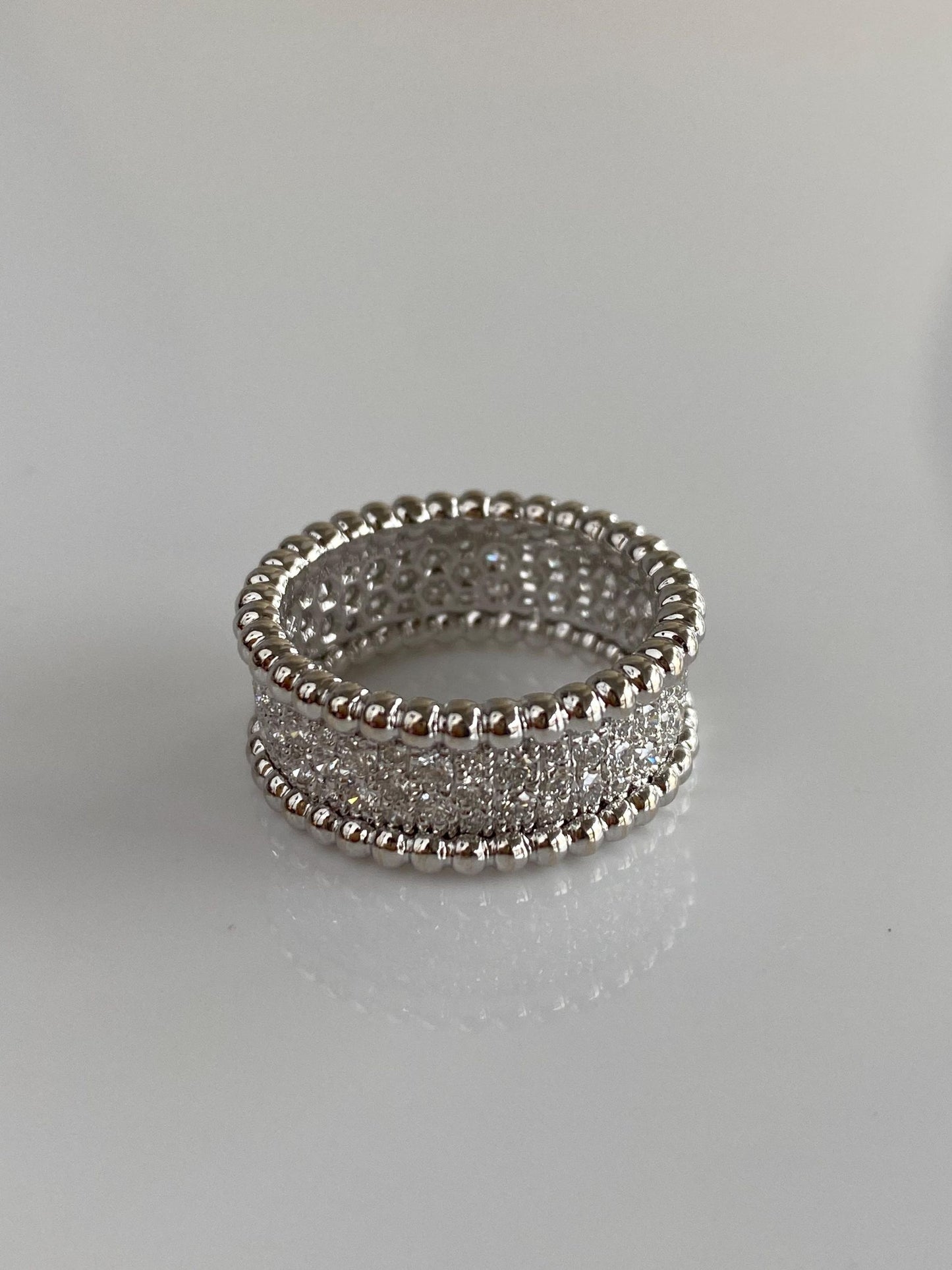 Vintage Solid 18k White Gold Diamond Ring Band - Size 6.25