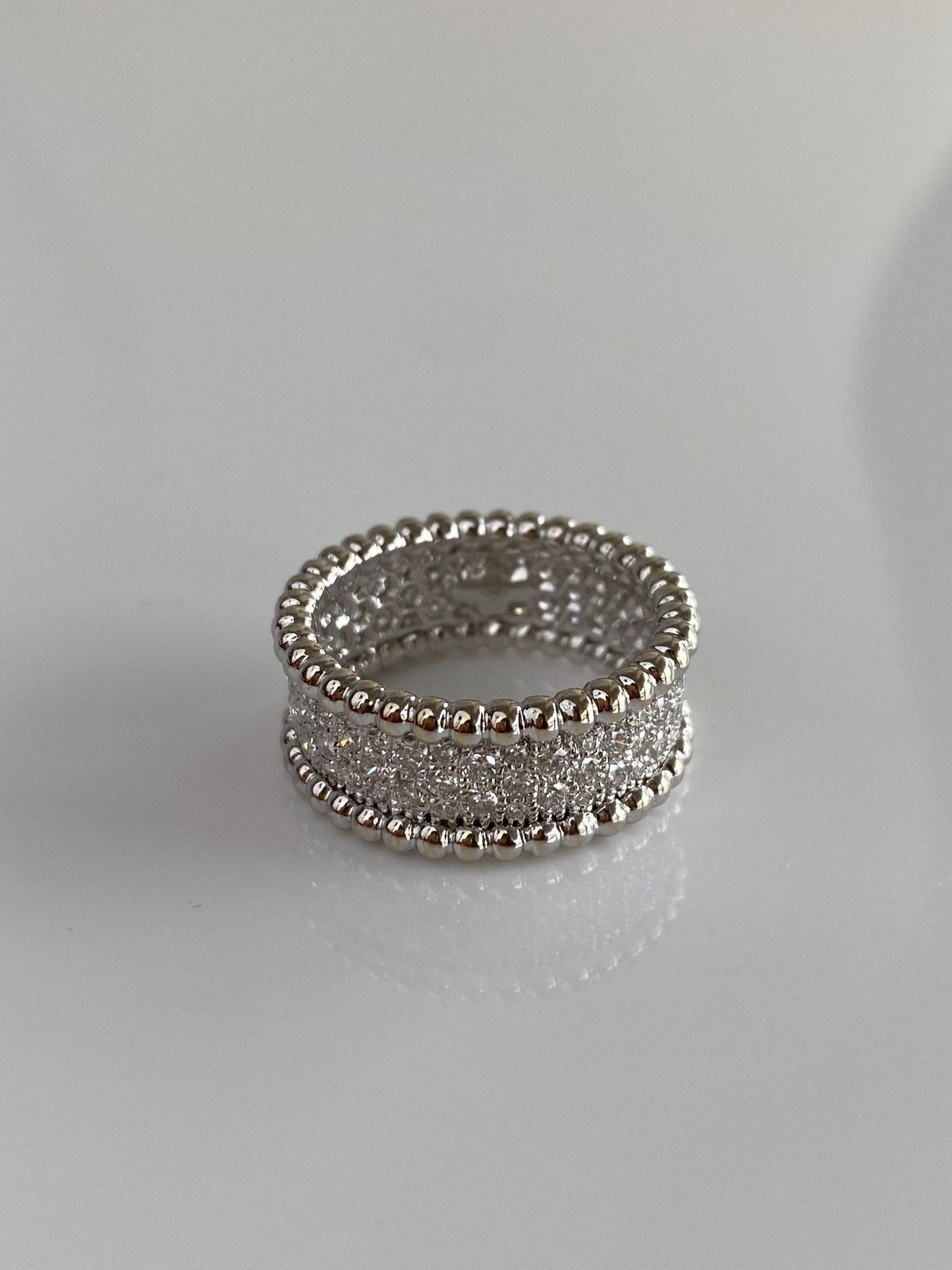 Vintage Solid 18k White Gold Diamond Ring Band - Size 6.25