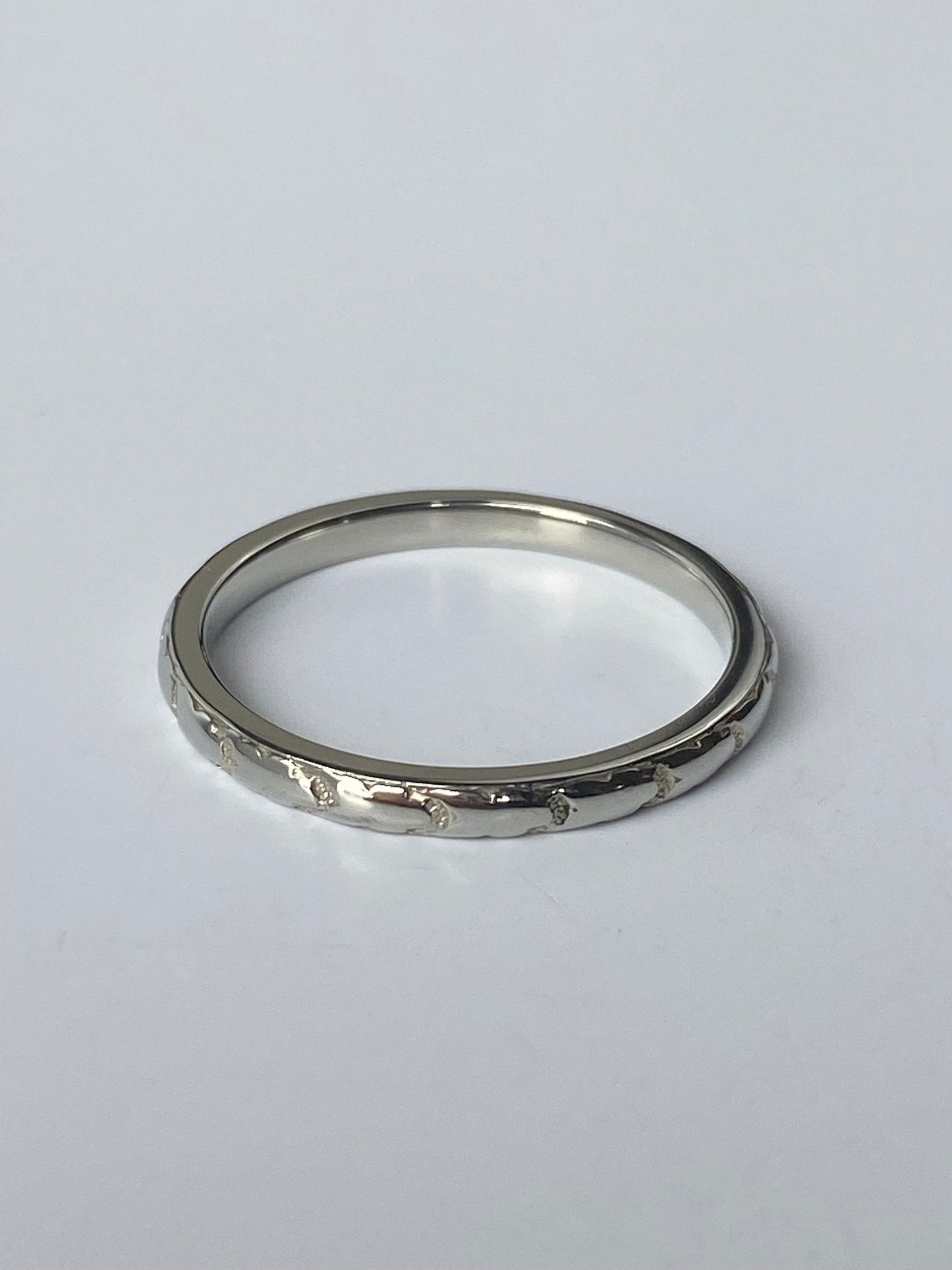 Vintage Solid 18k White Gold Designed Ring Band - Size 6.75