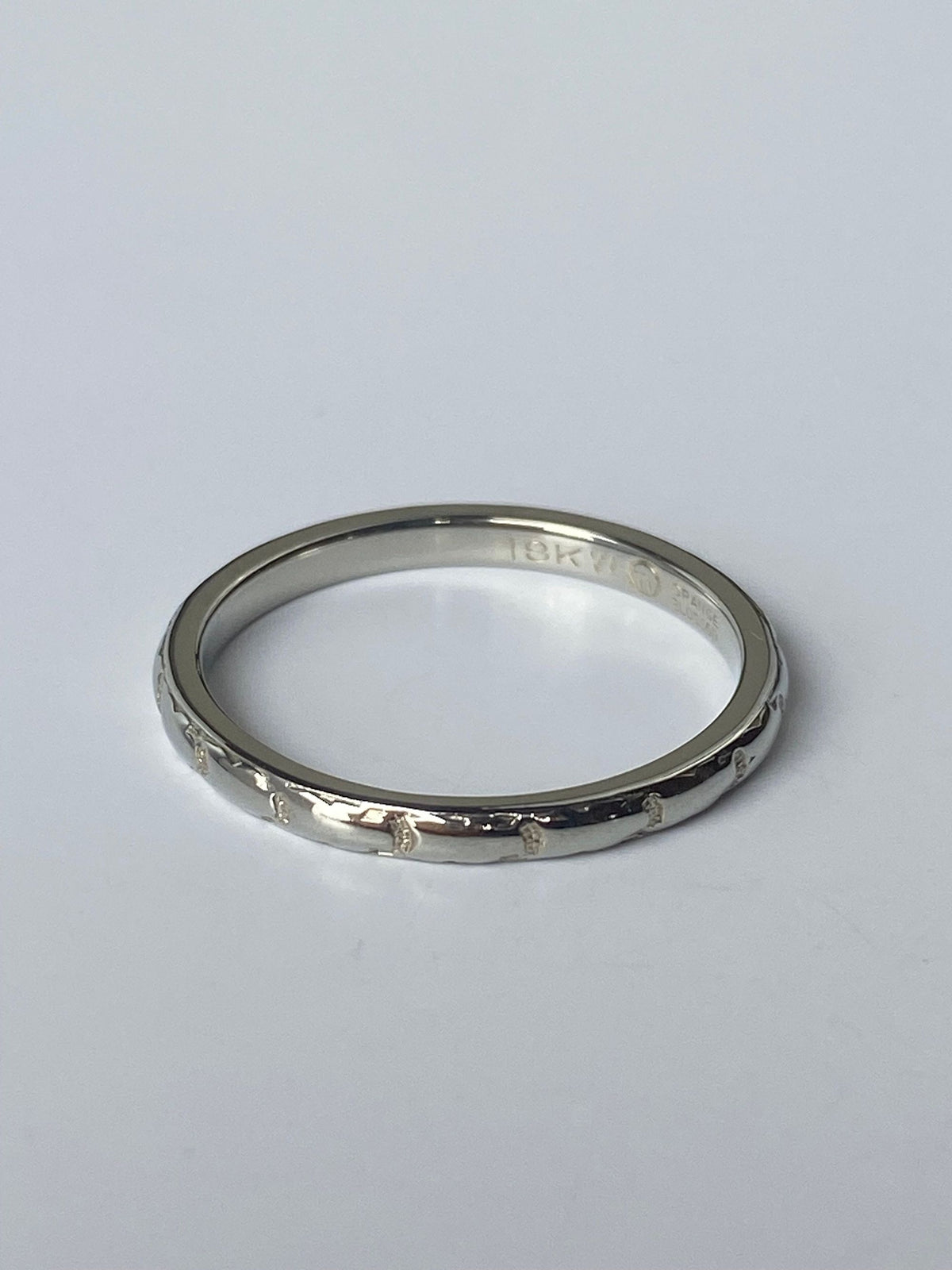 Vintage Solid 18k White Gold Designed Ring Band - Size 6.75