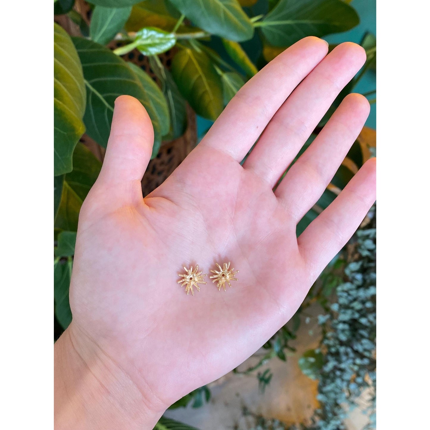 Vintage Solid 14k Yellow Gold Starburst Earring Jackets