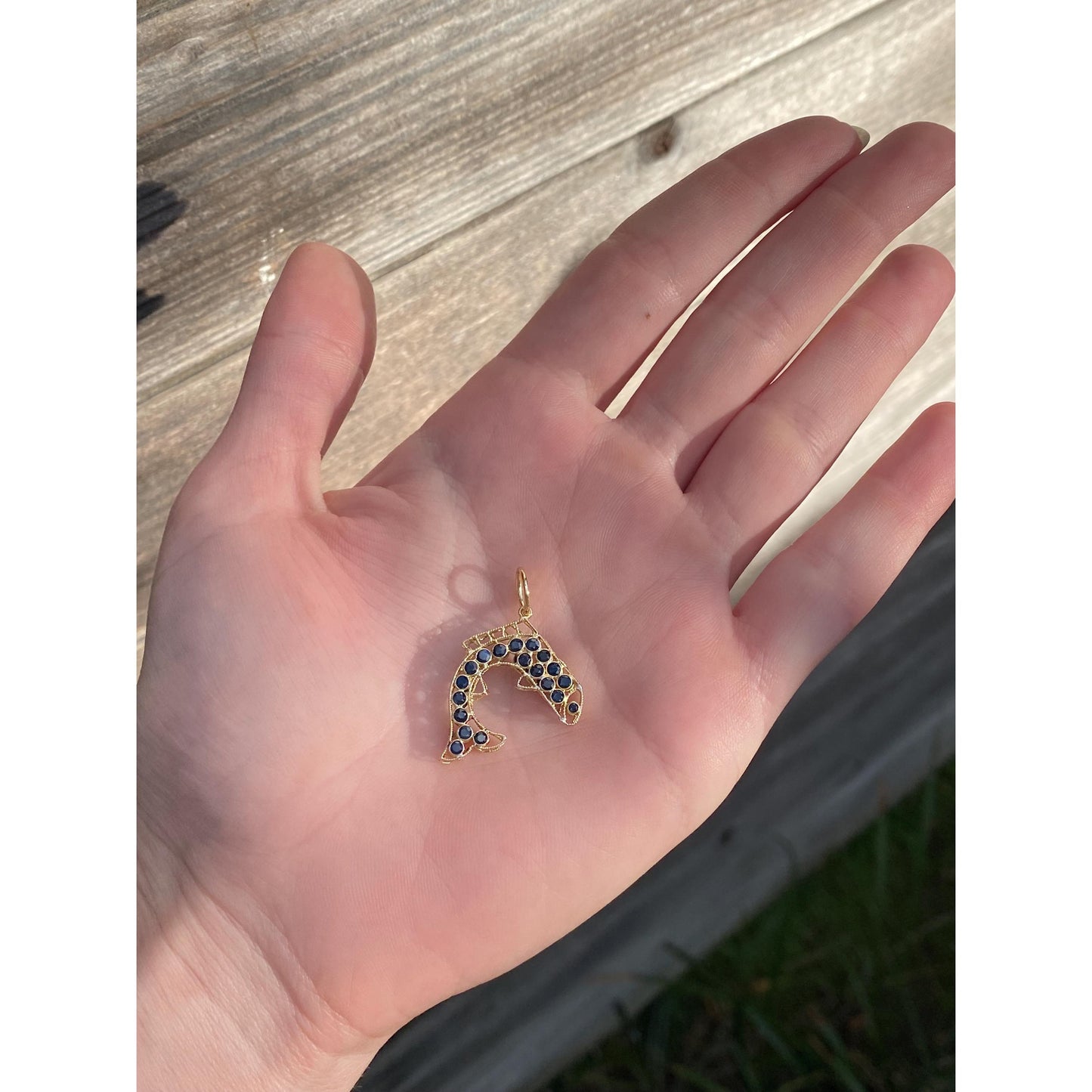 Vintage Solid 18k Yellow Gold Blue Spinel Fish Charm