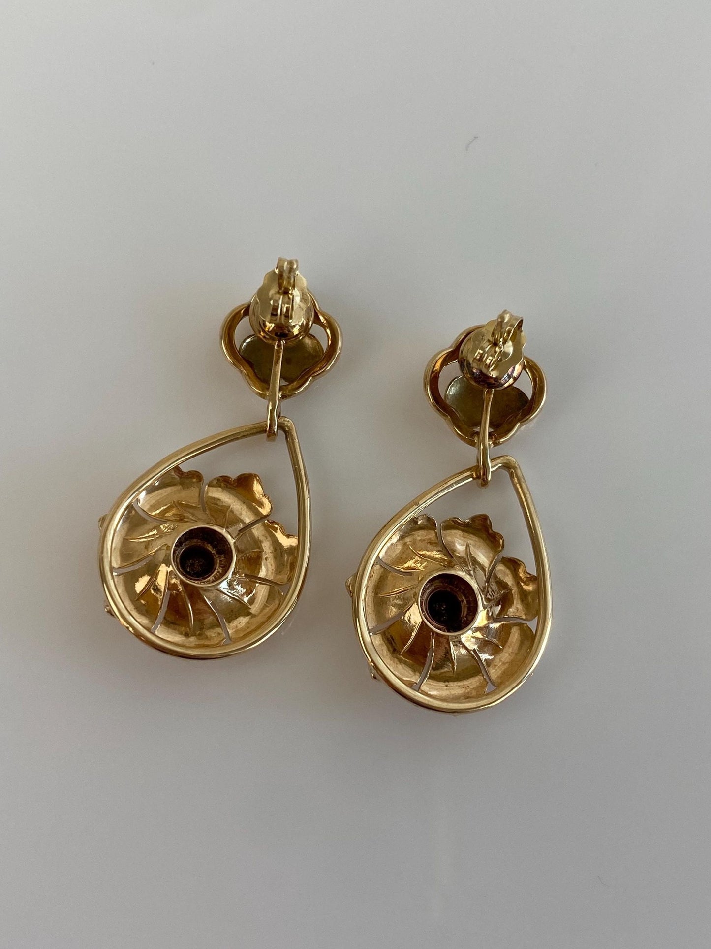 Vintage Solid 14k Yellow Gold Flower Dangle Stud Earrings