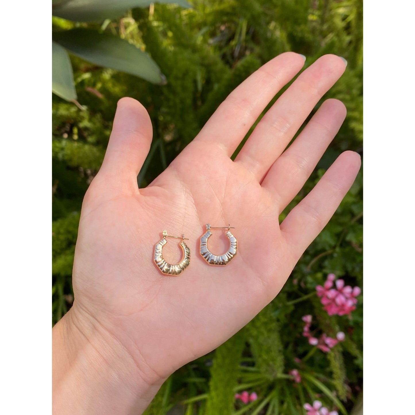 Vintage 14k Yellow Gold Textured Hoop Earrings