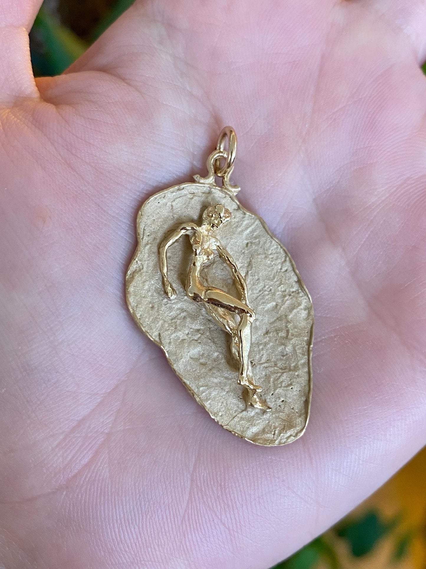 Vintage Solid 14k Yellow Gold Abstract Lady Charm