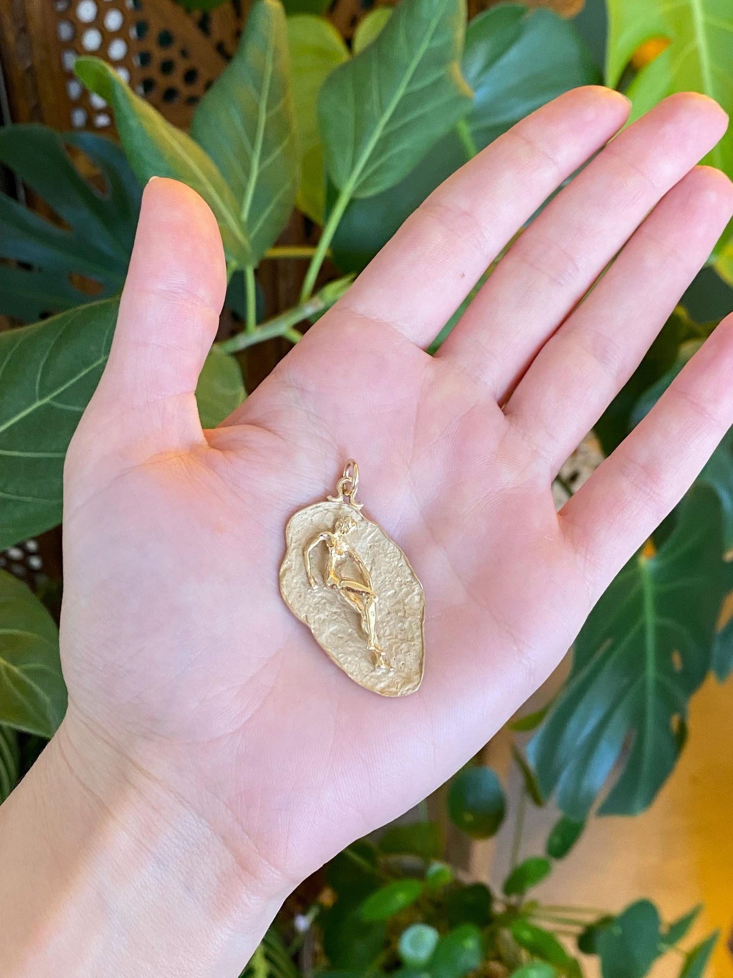 Vintage Solid 14k Yellow Gold Abstract Lady Charm
