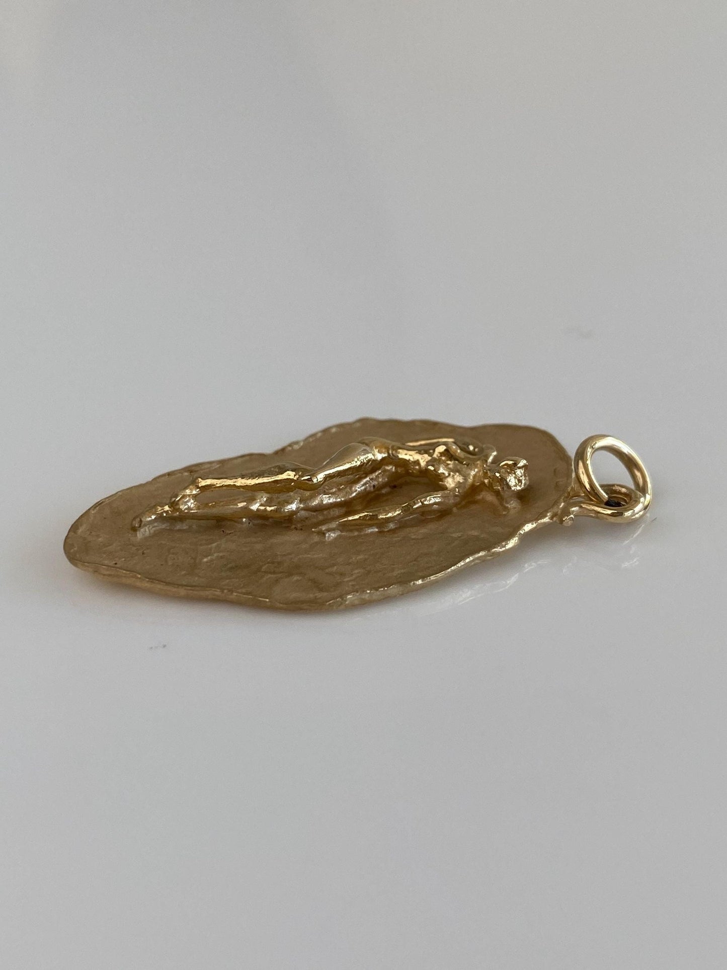 Vintage Solid 14k Yellow Gold Abstract Lady Charm