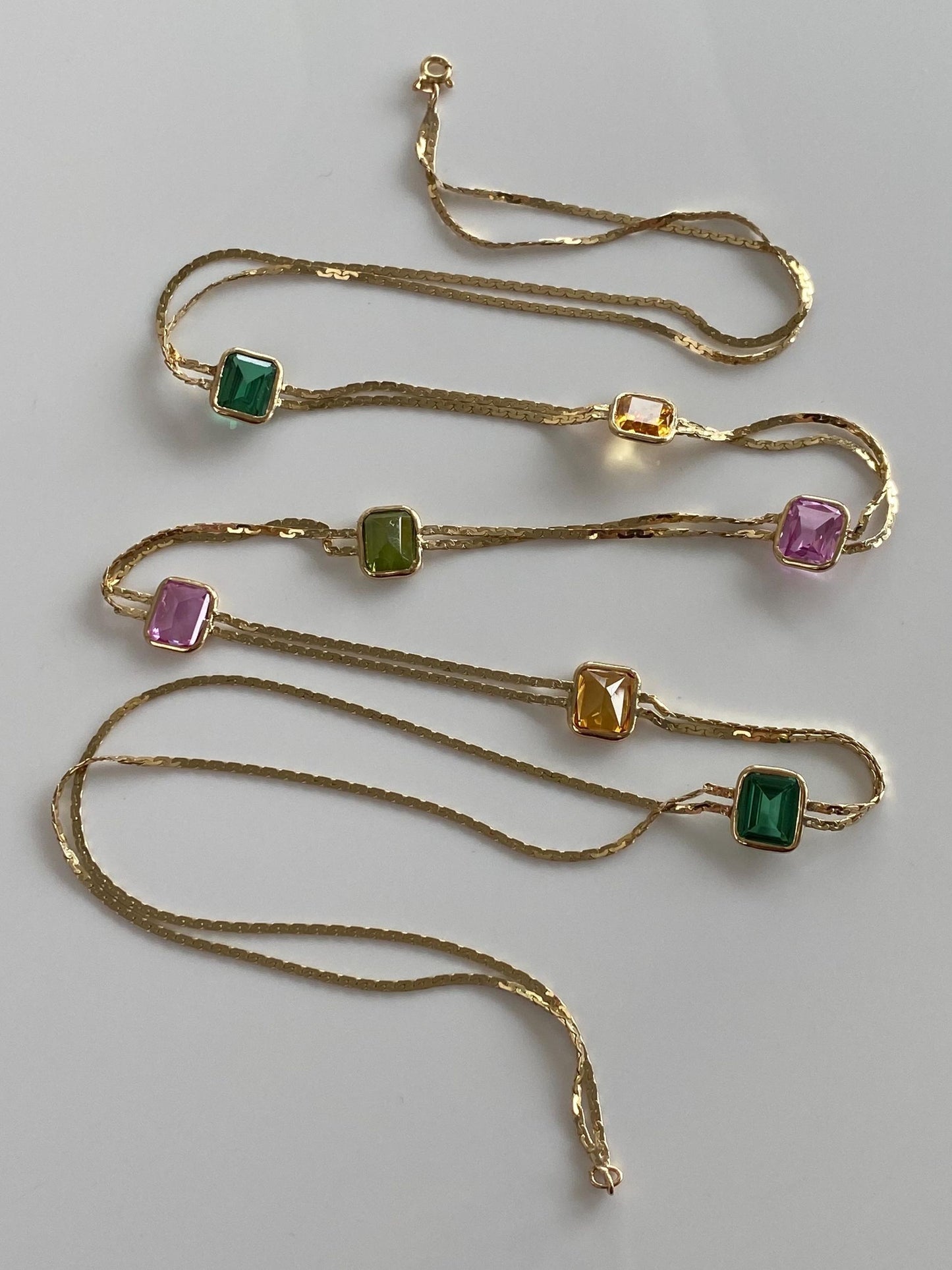 Vintage Solid 14k Yellow Gold Light & Dark Green Spinel Yellow and Pink Sapphire C Link Chain Necklace - 31.5 inches