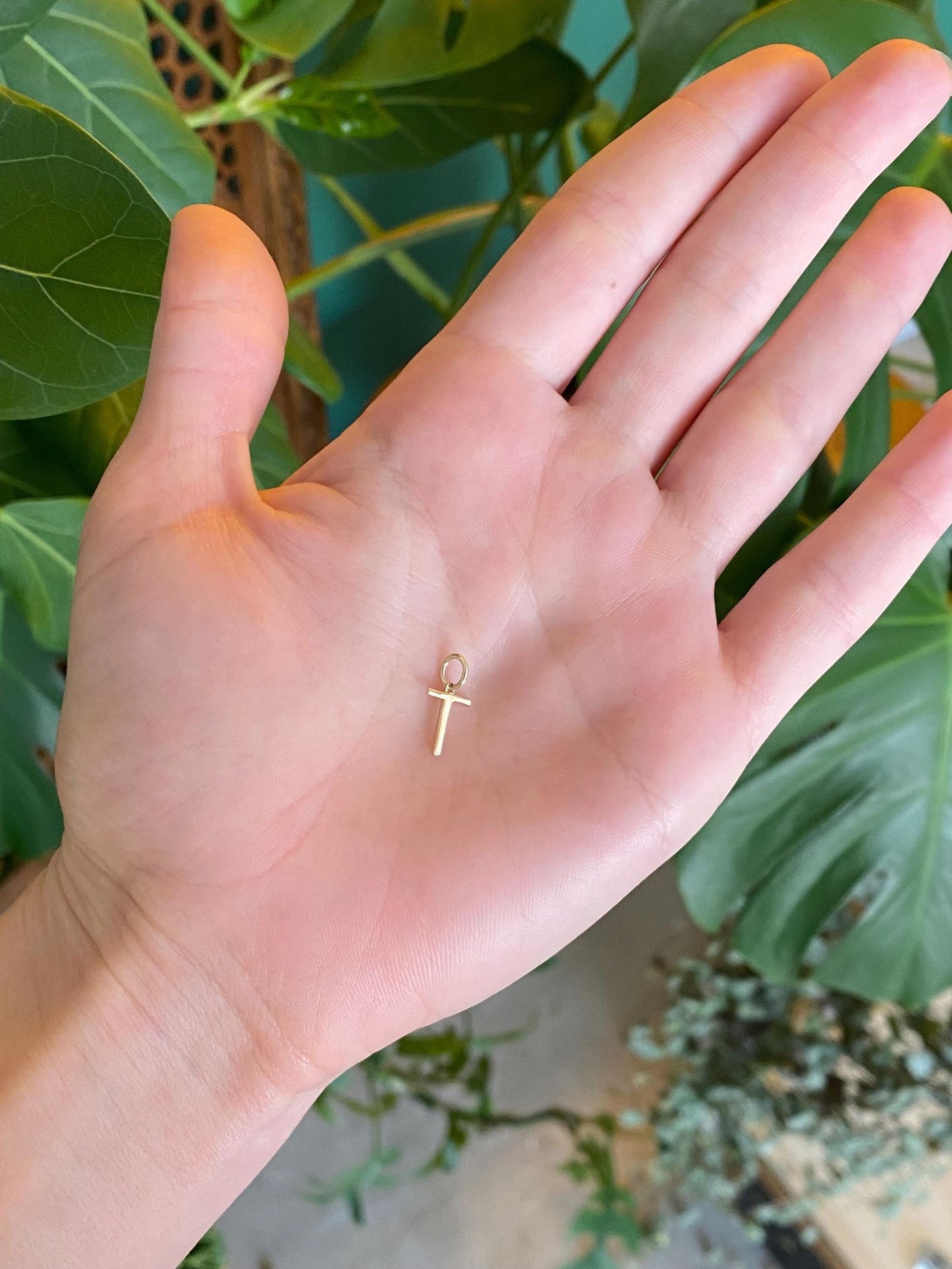 Vintage Solid 14k Yellow Gold Initial 'T' Charm