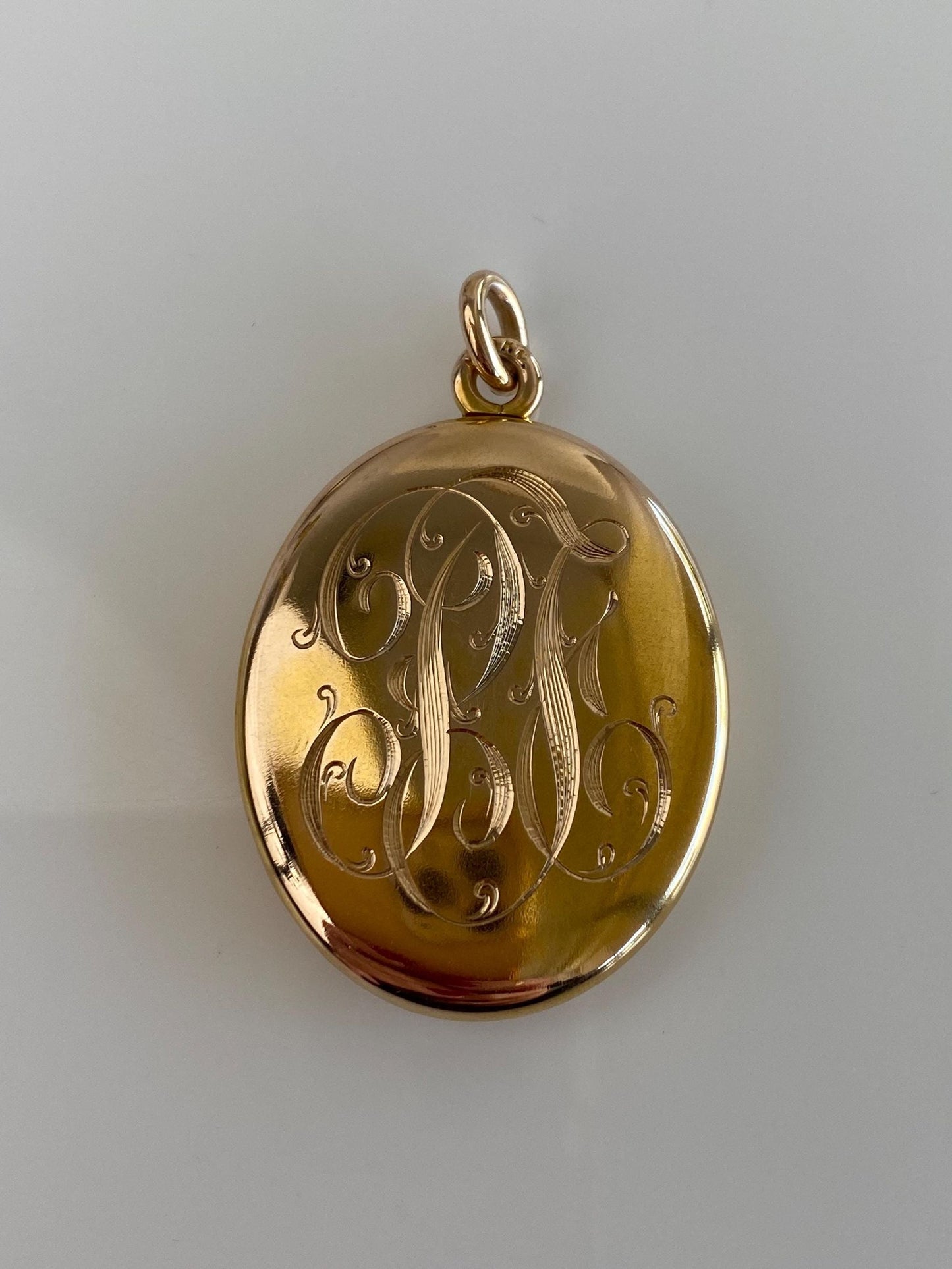 Vintage Solid 10k Yellow Gold Engraved Floral Locket Charm