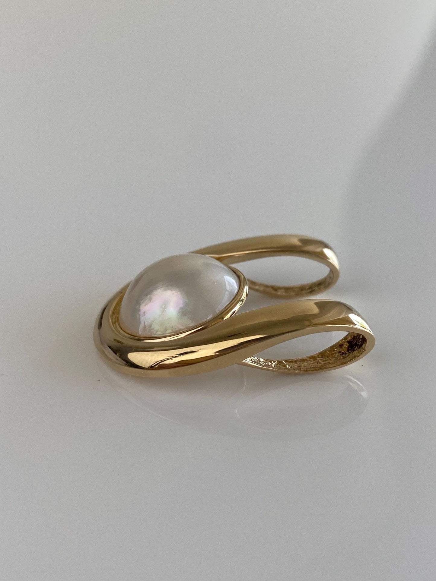 Vintage Solid 14k Yellow Gold Mabe Pearl Slide Charm