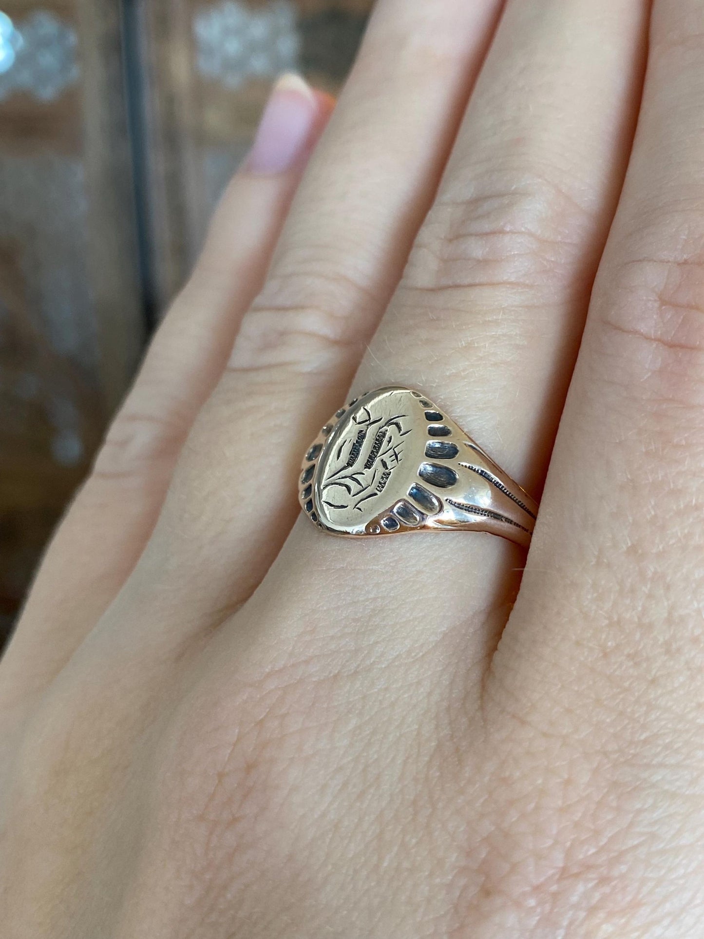 Vintage Solid 8k Rose Gold Initial Signet Ring - Size 7.5