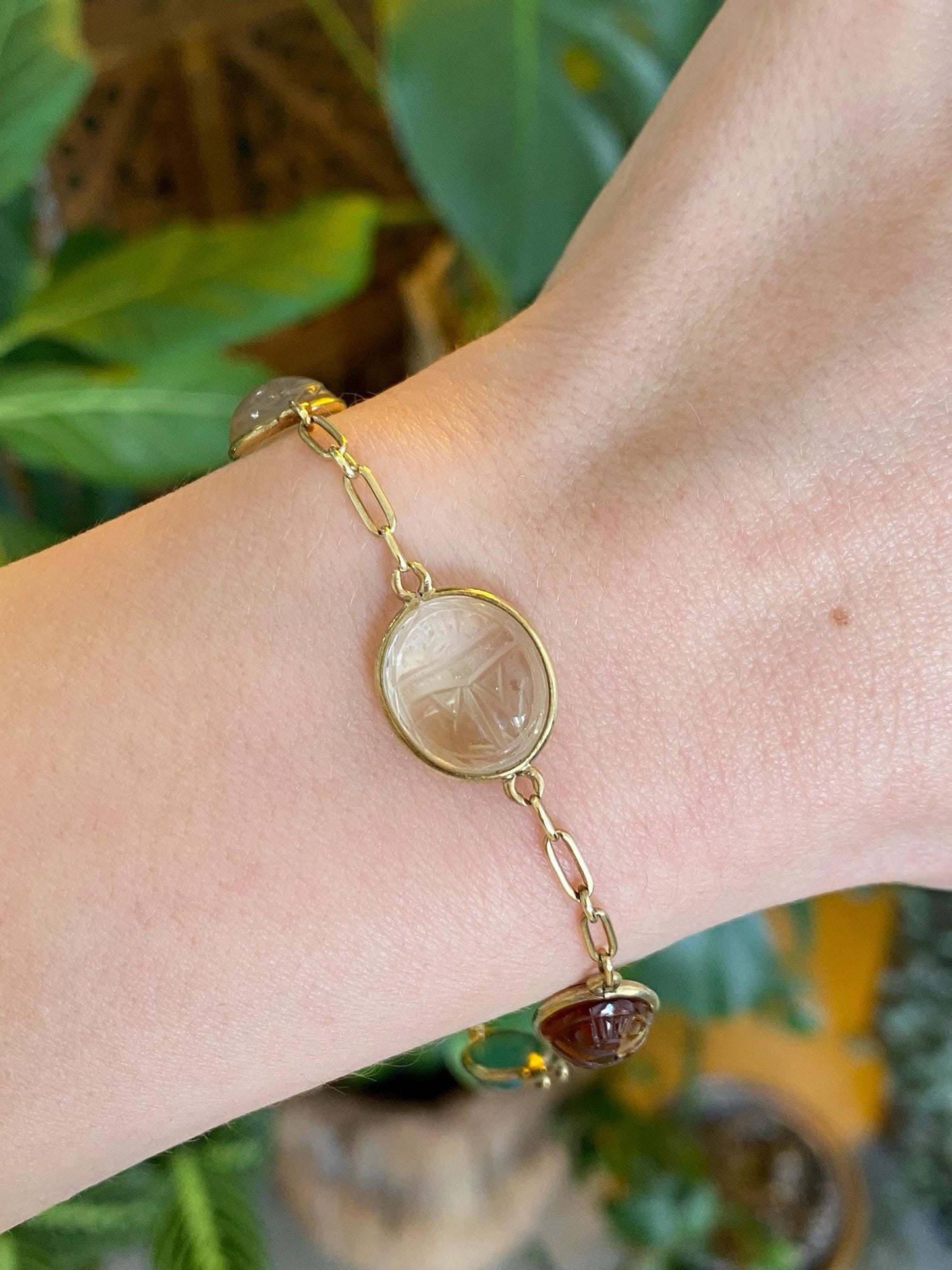 Vintage Solid 14k Yellow Gold Clear Spinel Green Chalcedony Carnelian Milky Quartz Citrine Carved Scarab Long Link Bracelet - 7.75 inches