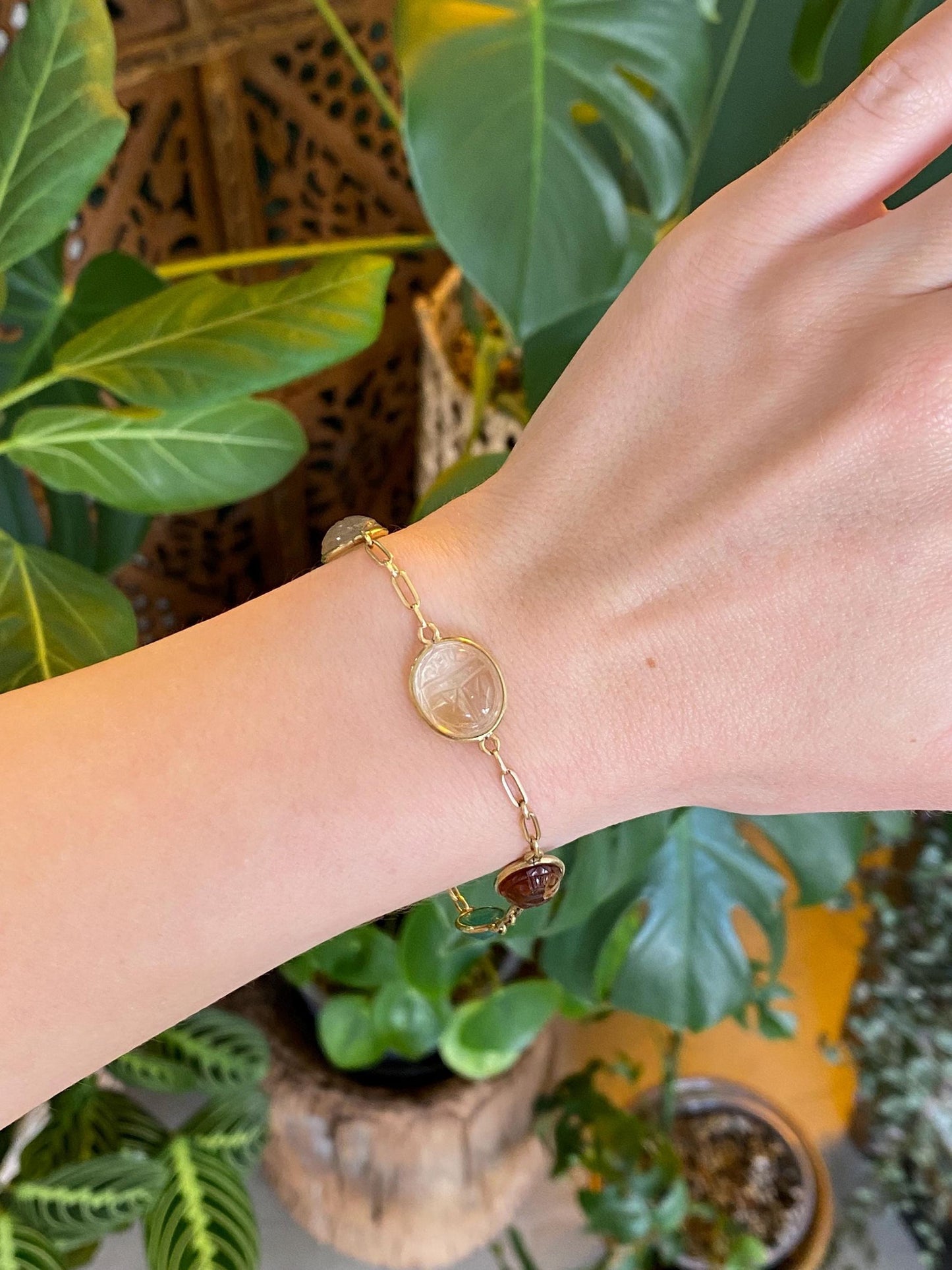 Vintage Solid 14k Yellow Gold Clear Spinel Green Chalcedony Carnelian Milky Quartz Citrine Carved Scarab Long Link Bracelet - 7.75 inches