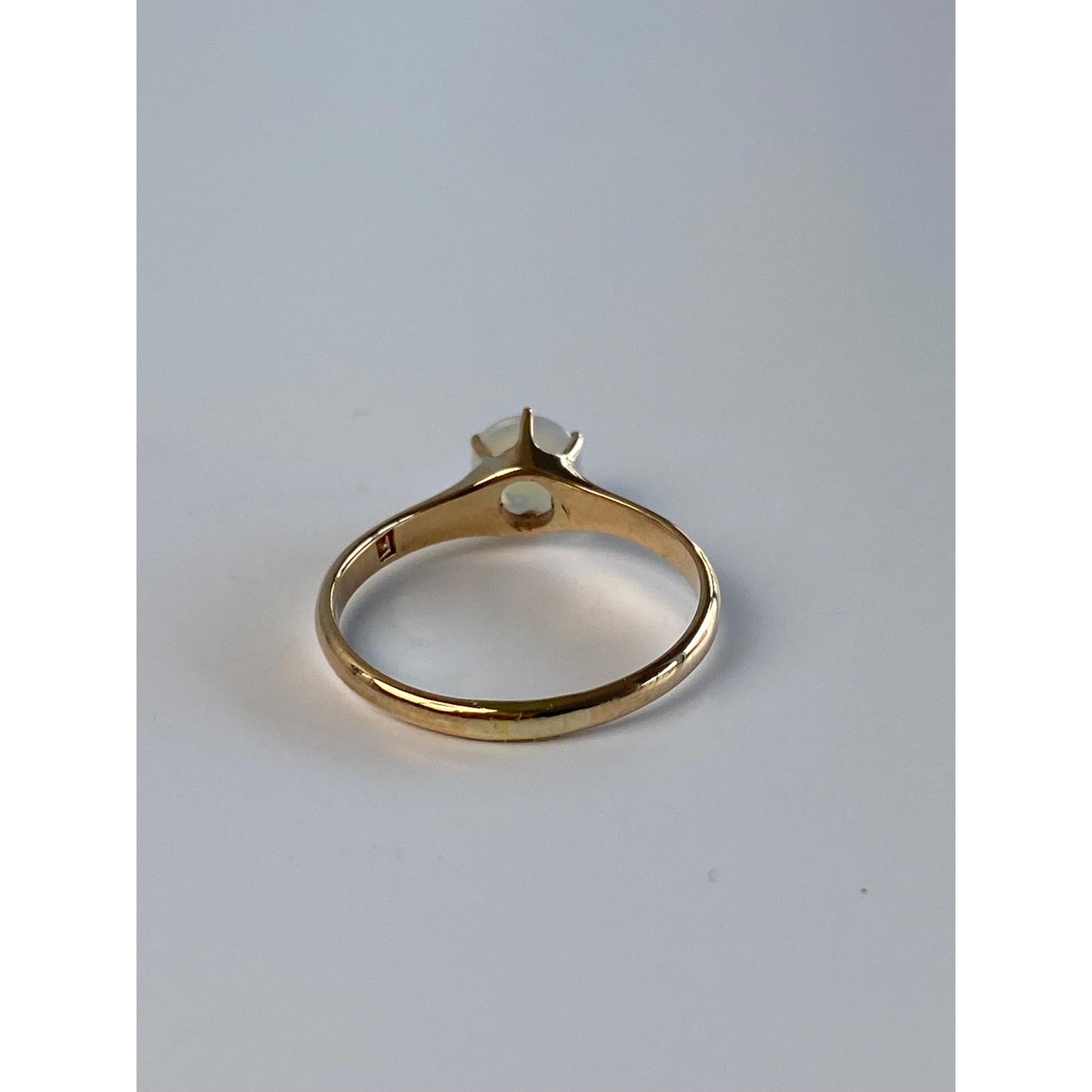 Vintage Solid 10k Yellow Gold Opal Ring - Size 5.75