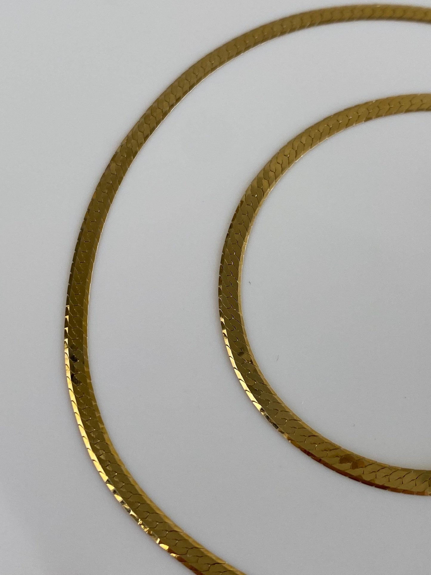 Vintage Solid 14k Yellow Gold Herringbone Chain Necklace - 23.75 inches