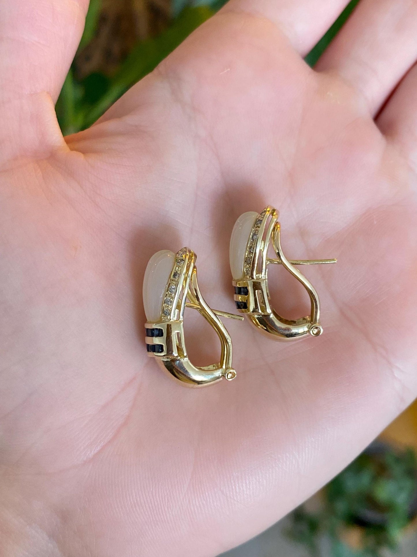 Vintage Solid 14k Yellow Gold Diamond Blue Sapphire Mother of Pearl Drop Earrings