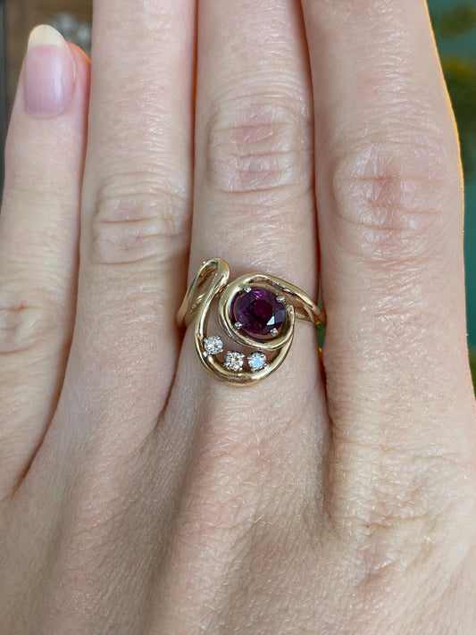 Vintage Solid 14k Yellow Gold Pink Sapphire Diamond Ring - Size 5.75