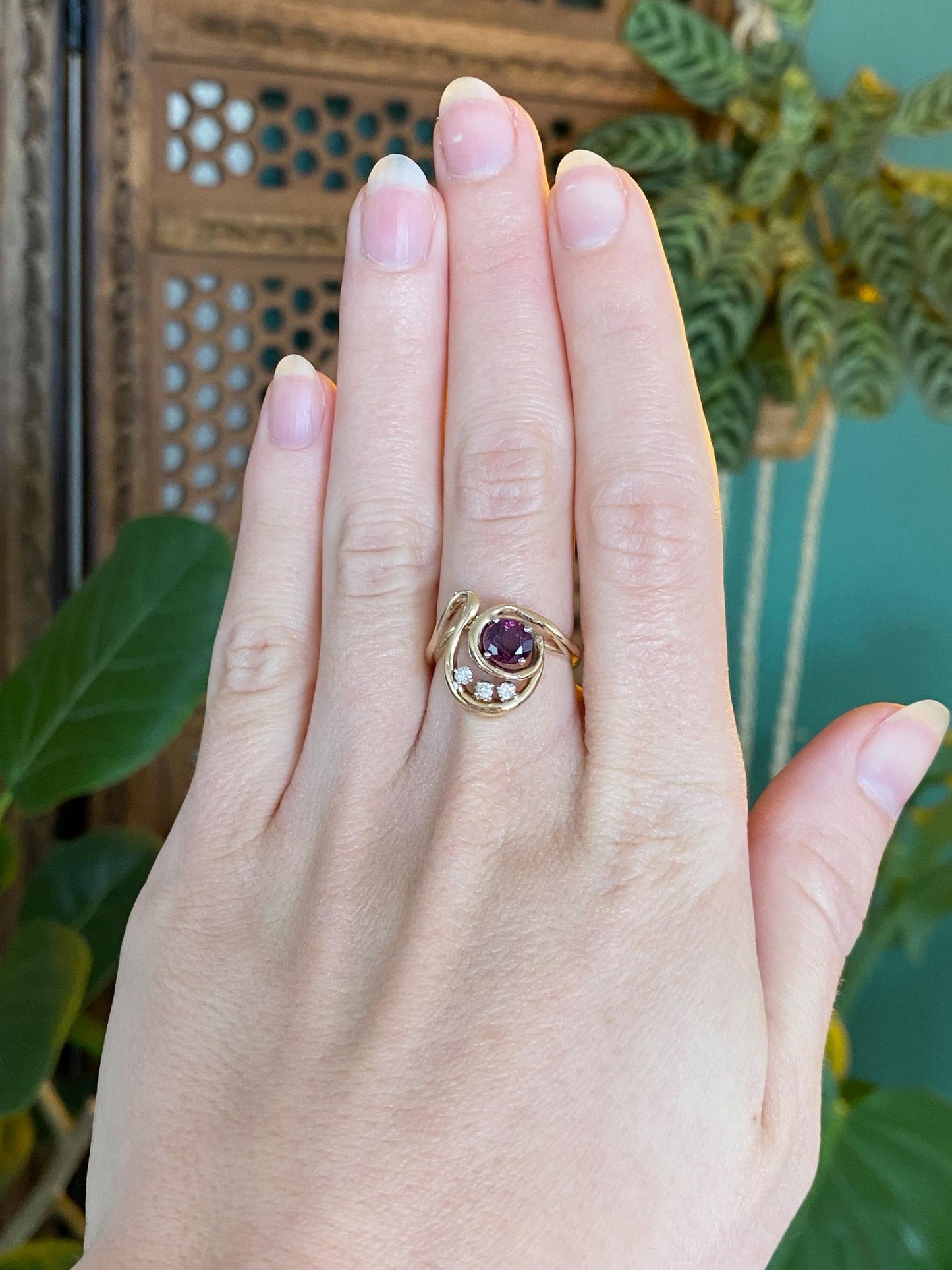 Vintage Solid 14k Yellow Gold Pink Sapphire Diamond Ring - Size 5.75