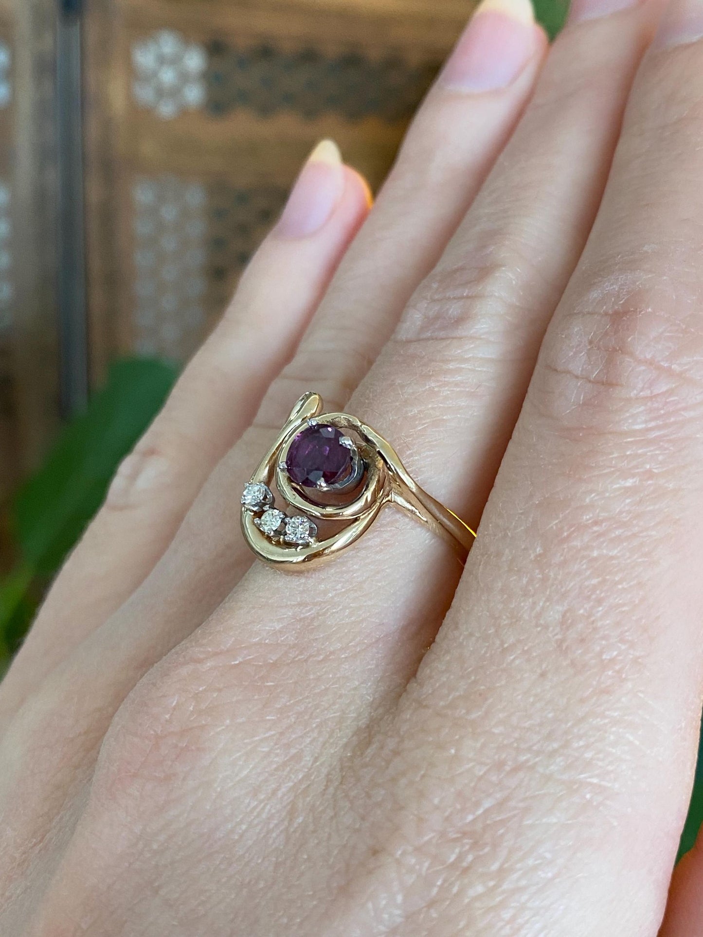 Vintage Solid 14k Yellow Gold Pink Sapphire Diamond Ring - Size 5.75