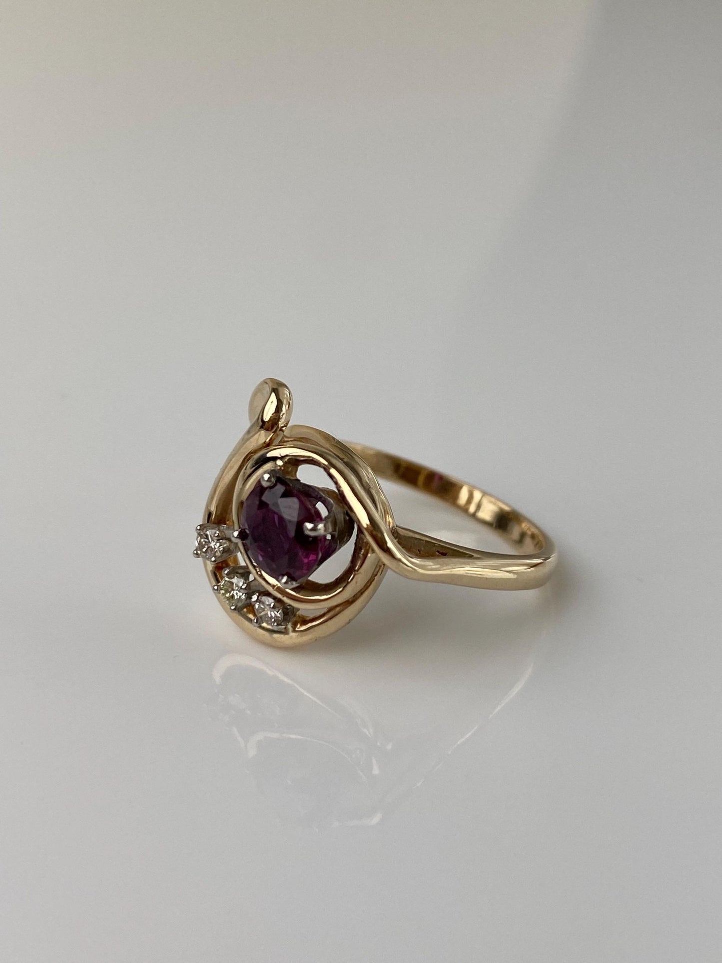 Vintage Solid 14k Yellow Gold Pink Sapphire Diamond Ring - Size 5.75