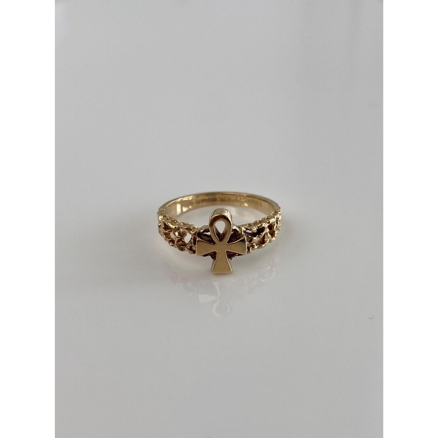 Vintage Solid 10k Yellow Gold Ankh Ring - Size 6.5