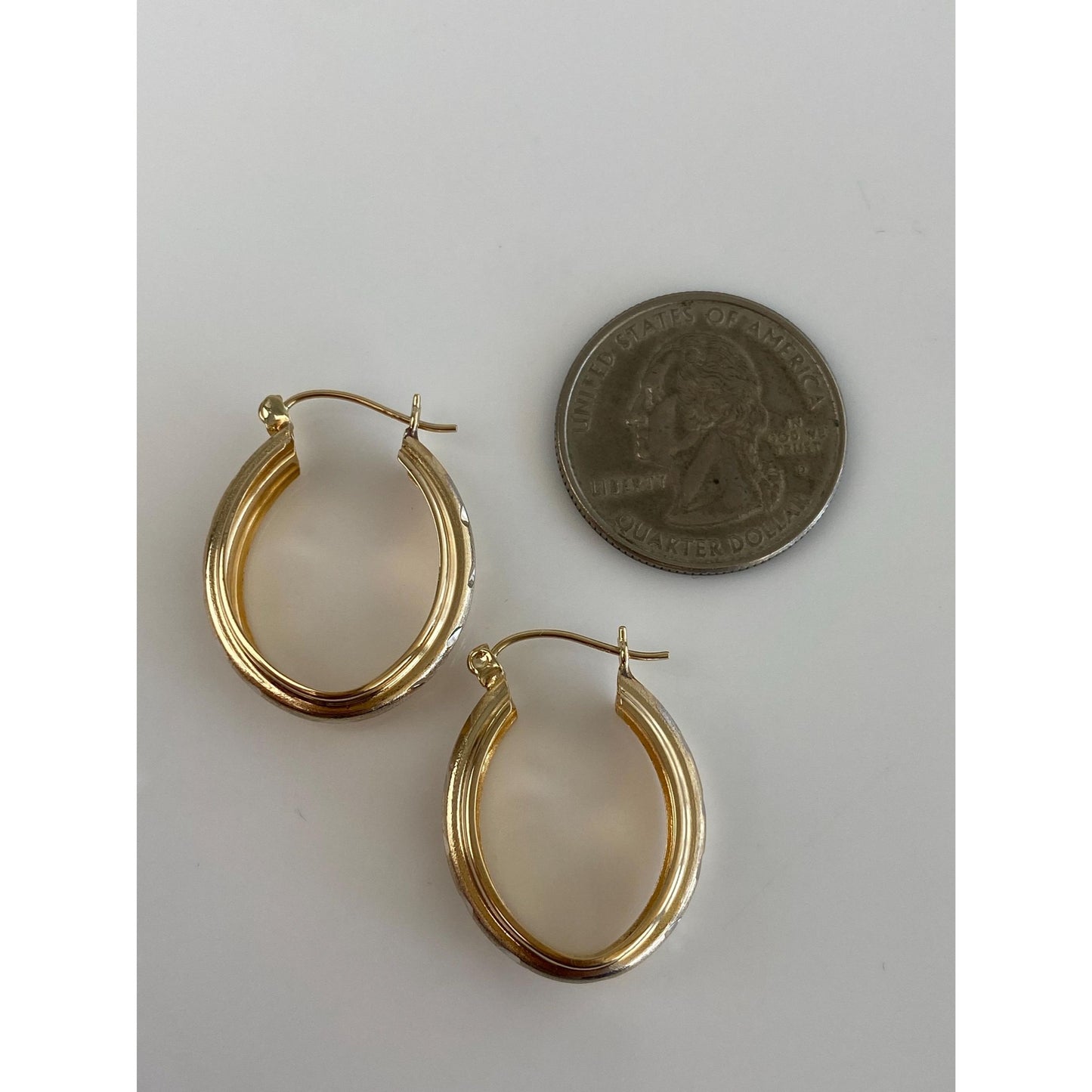 Vintage Solid 14k Yellow Gold Diamond Cut Lined Hoop Earrings