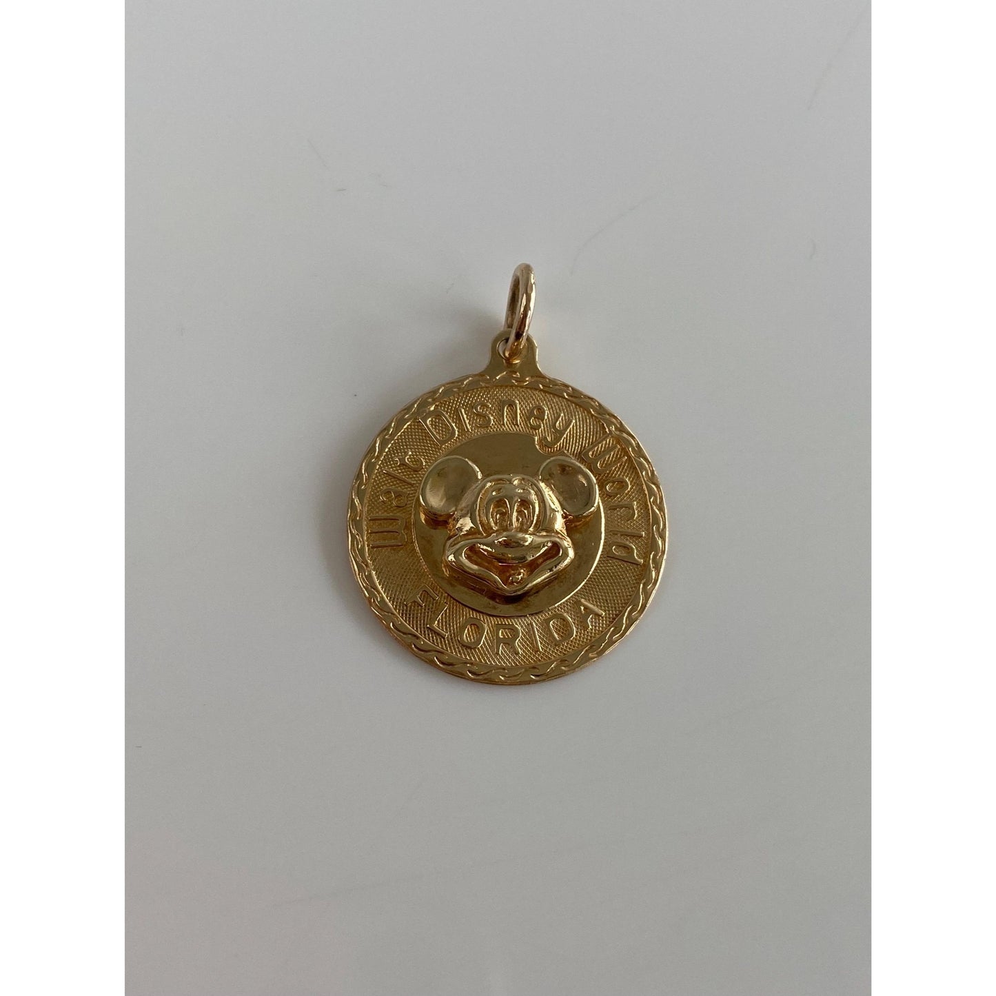 Vintage Solid 14k Yellow Gold Walt Disney World Florida Charm