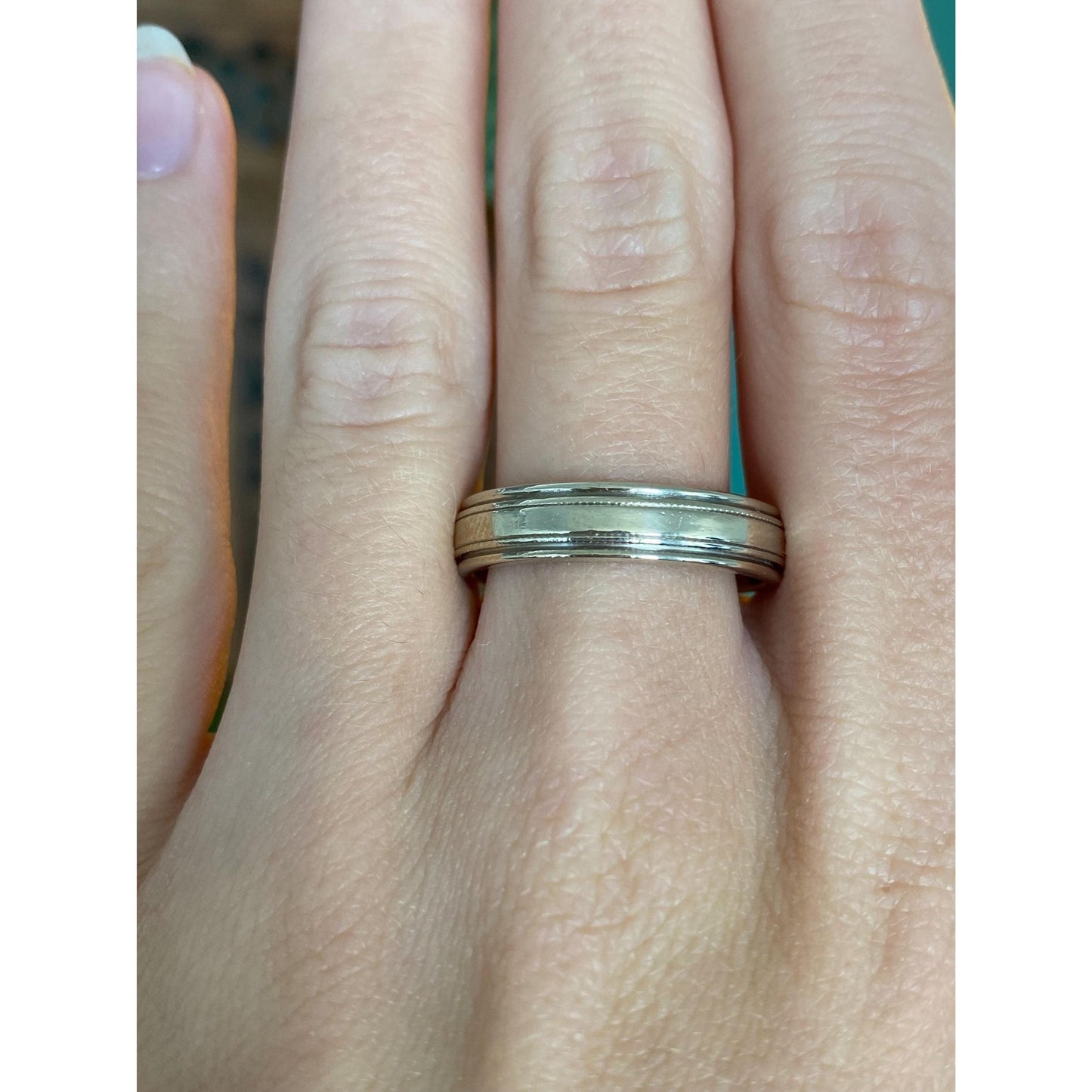 Vintage Solid 14k White Gold Lined Ring Band - Size 10