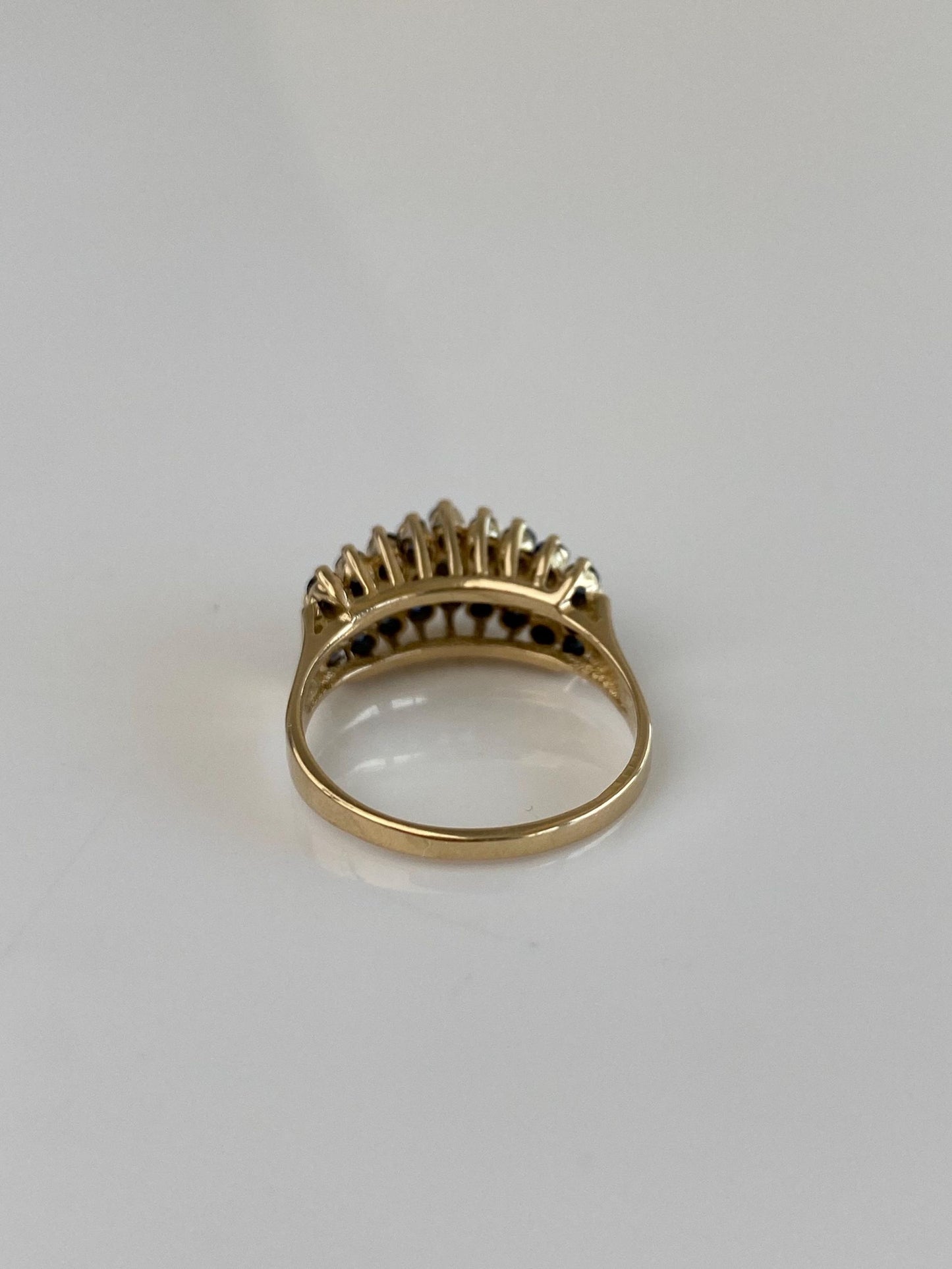 Vintage Solid 14k Yellow Gold Blue Spinel Diamond Ring - Size 5