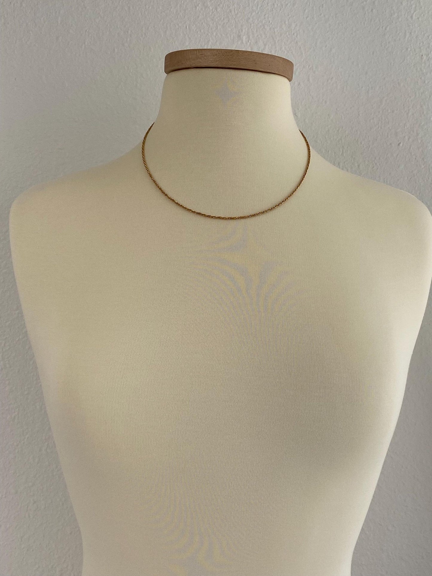 Vintage Solid 18k Yellow Gold Twist Chain Necklace - 19.25 inches