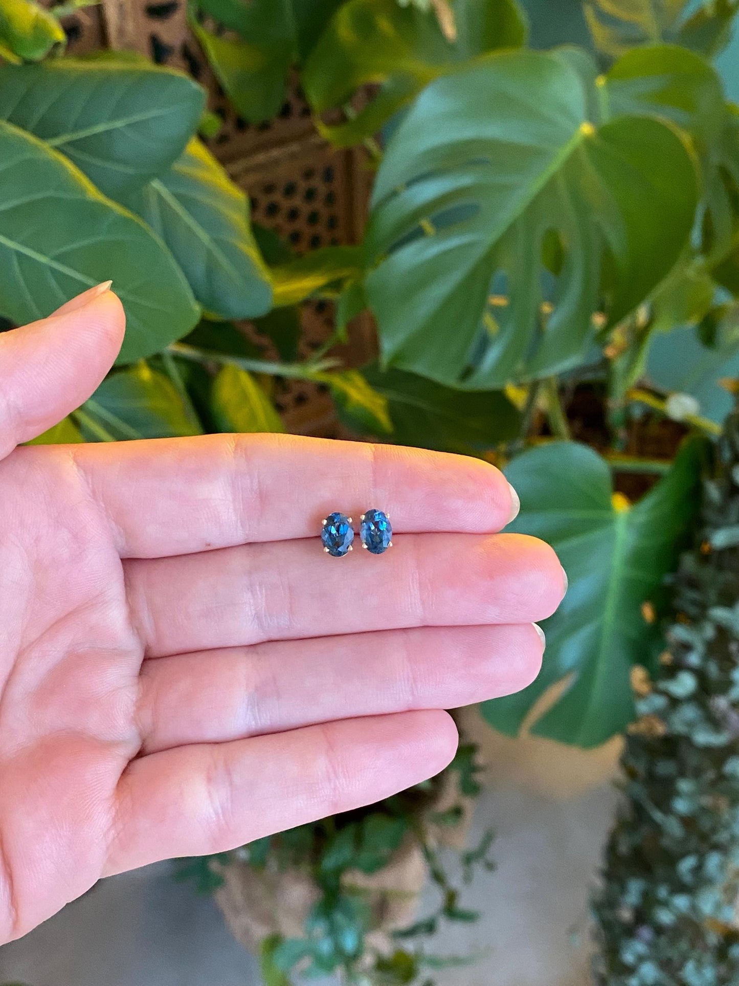 Vintage Solid 14k Yellow Gold Topaz Stud Earrings