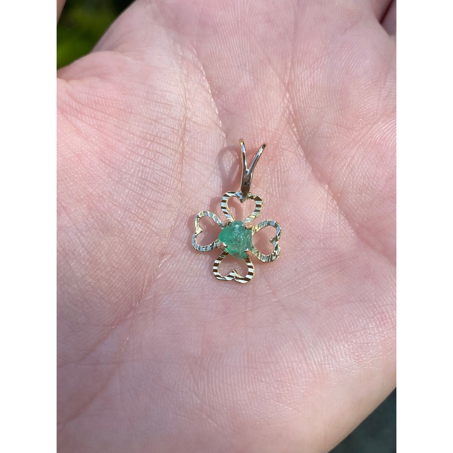 Vintage Solid 14k Yellow Gold Raw Emerald Four Leaf Clover Charm