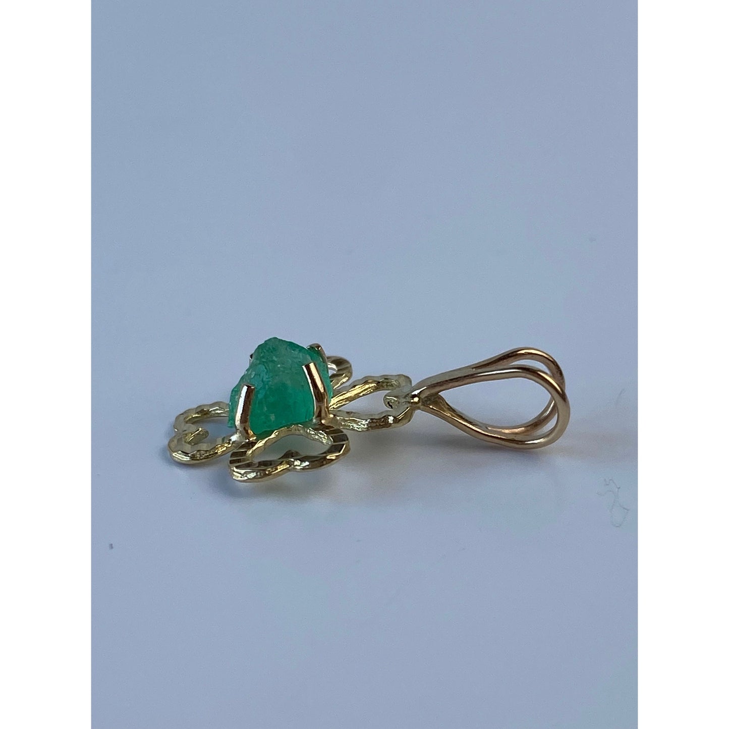 Vintage Solid 14k Yellow Gold Raw Emerald Four Leaf Clover Charm