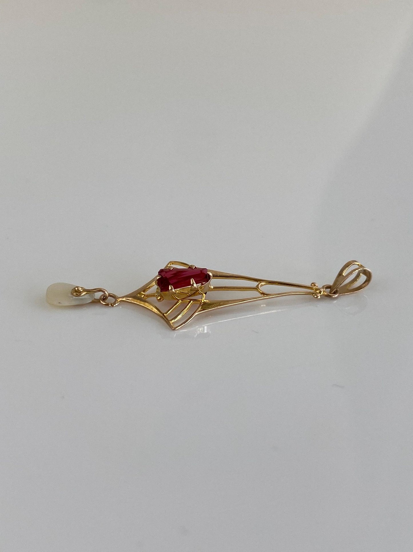 Vintage Solid 10k Yellow Gold Pink Cubic Zirconia Pearl Charm