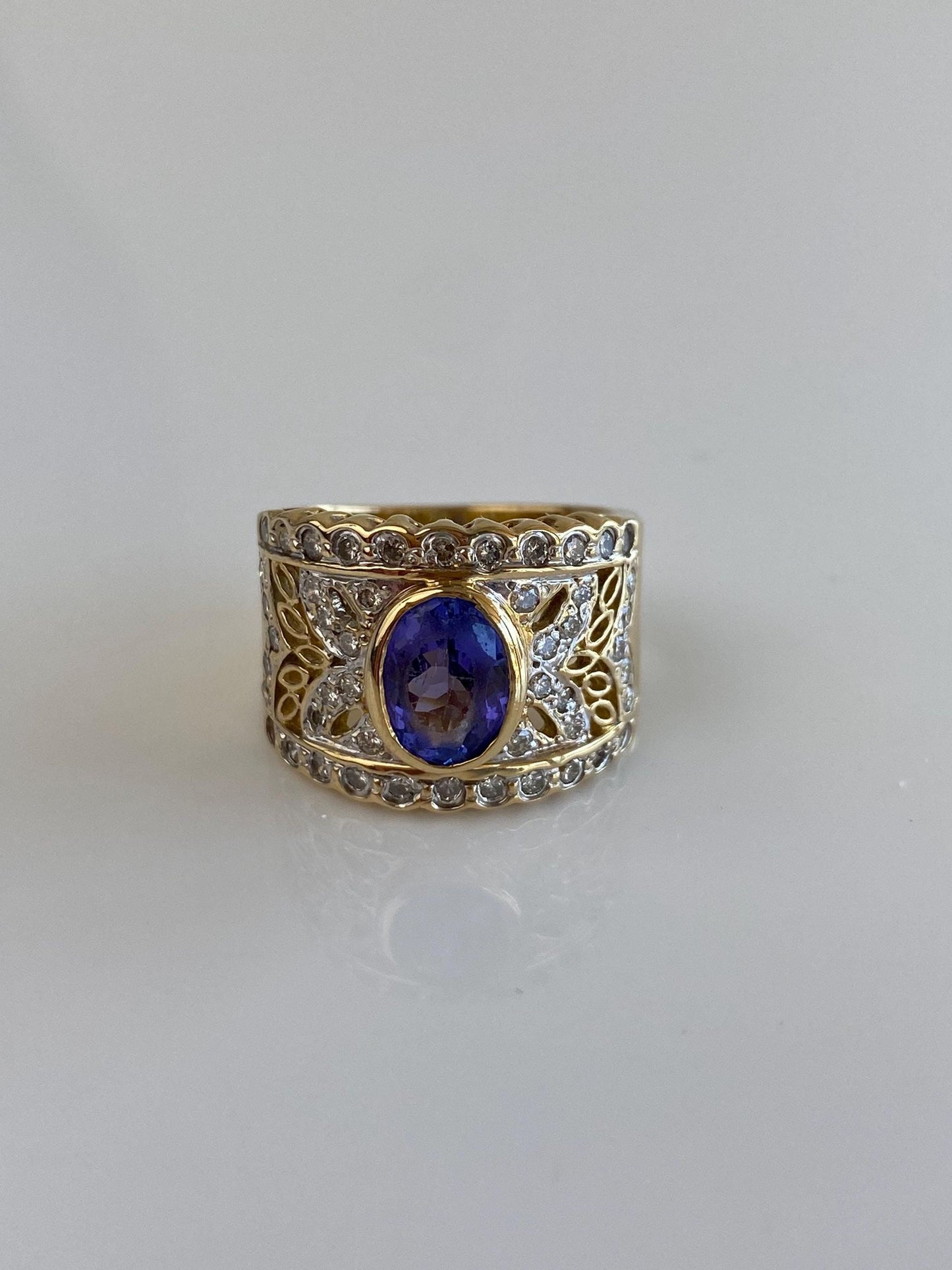 Solid 18k White & Yellow Gold Diamonds Tanzanite Ring Band - Size 4.75