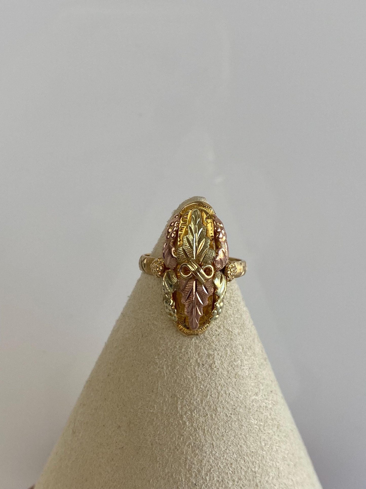 Vintage Solid 10k Black Hills Gold Leaf Marquis Ring - Size 7