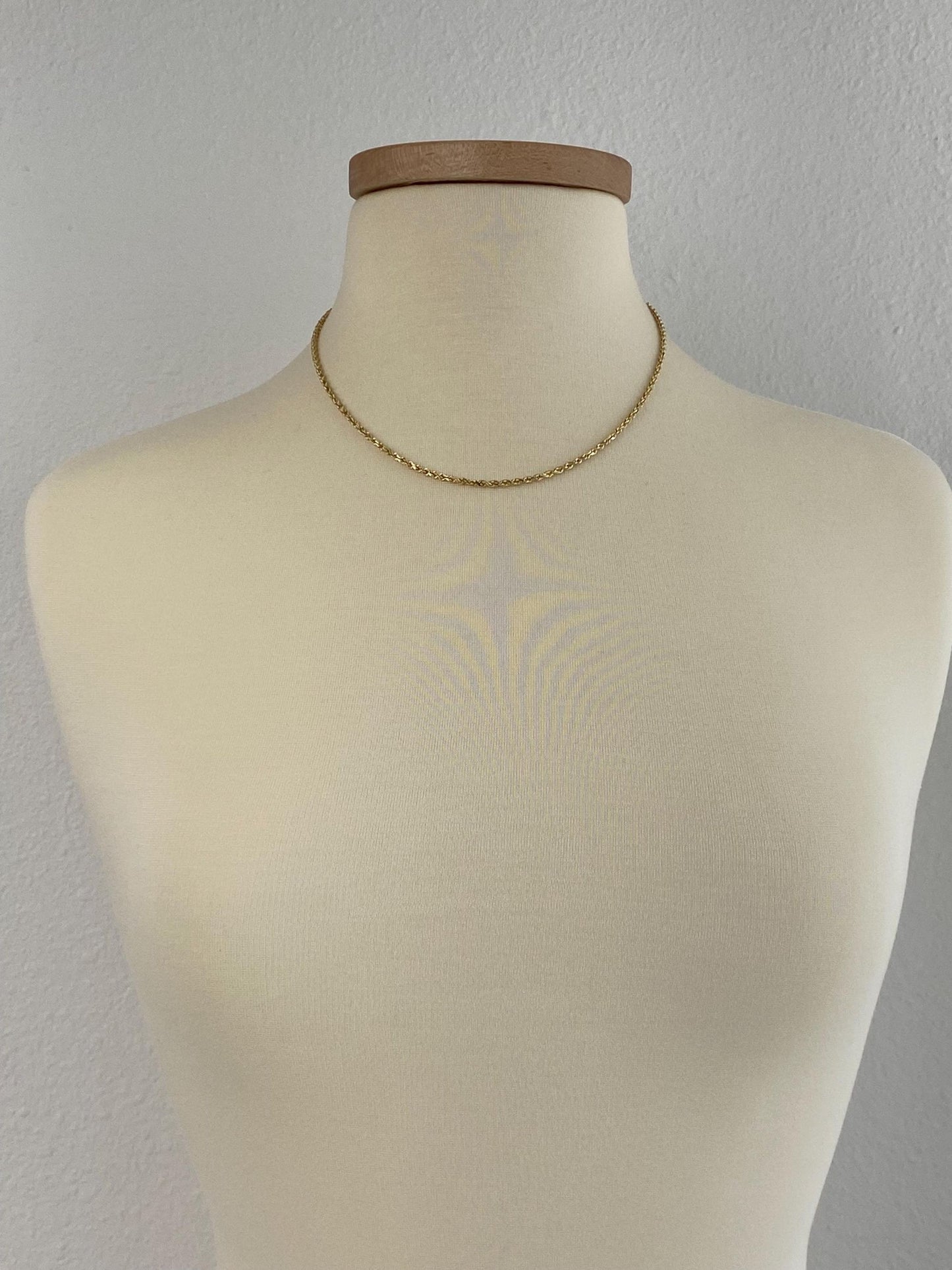 Vintage Solid 14k Yellow Gold Diamond Cut Rope Chain Necklace - 18.25 inches