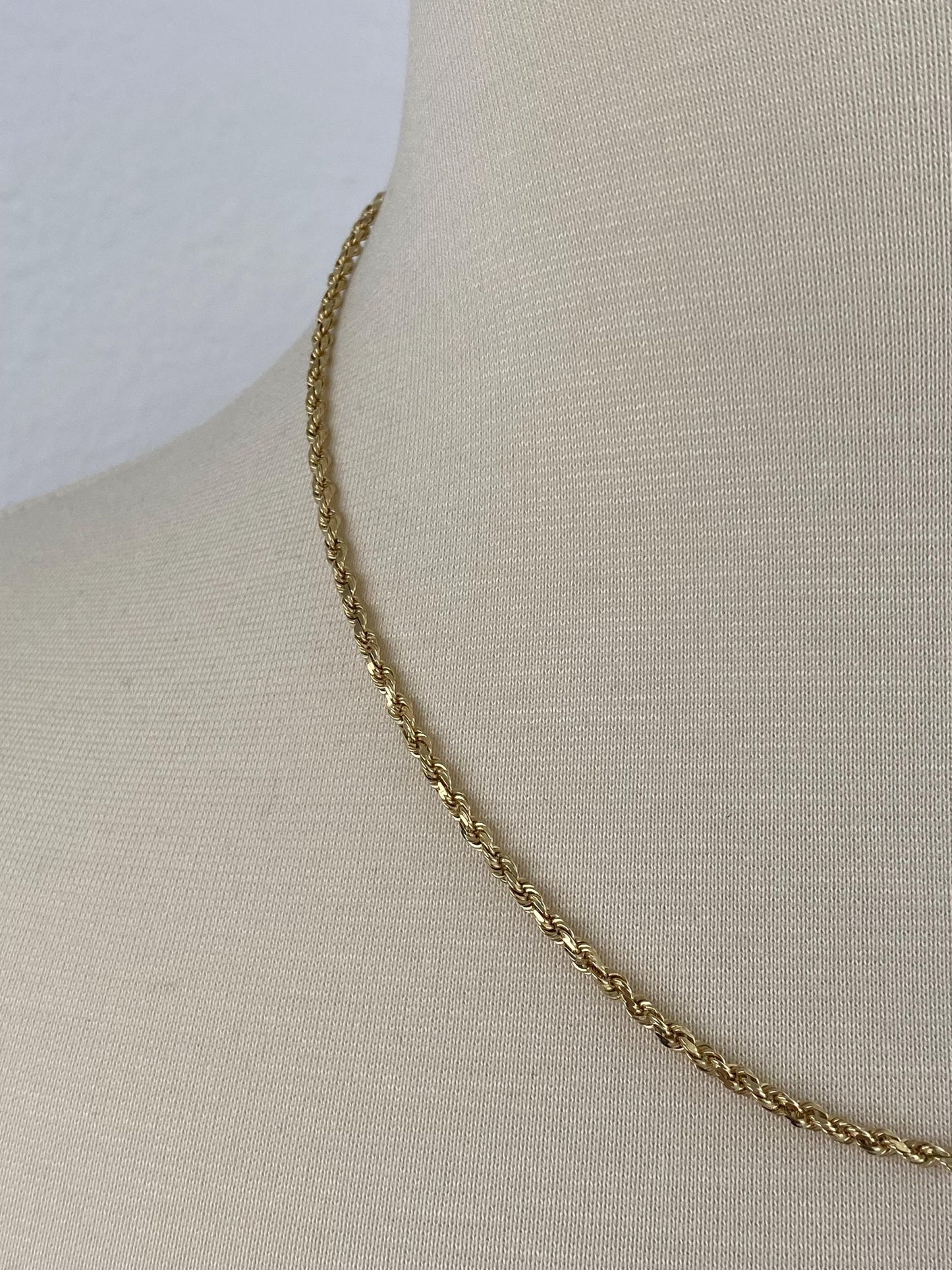 Vintage Solid 14k Yellow Gold Diamond Cut Rope Chain Necklace - 18.25 inches
