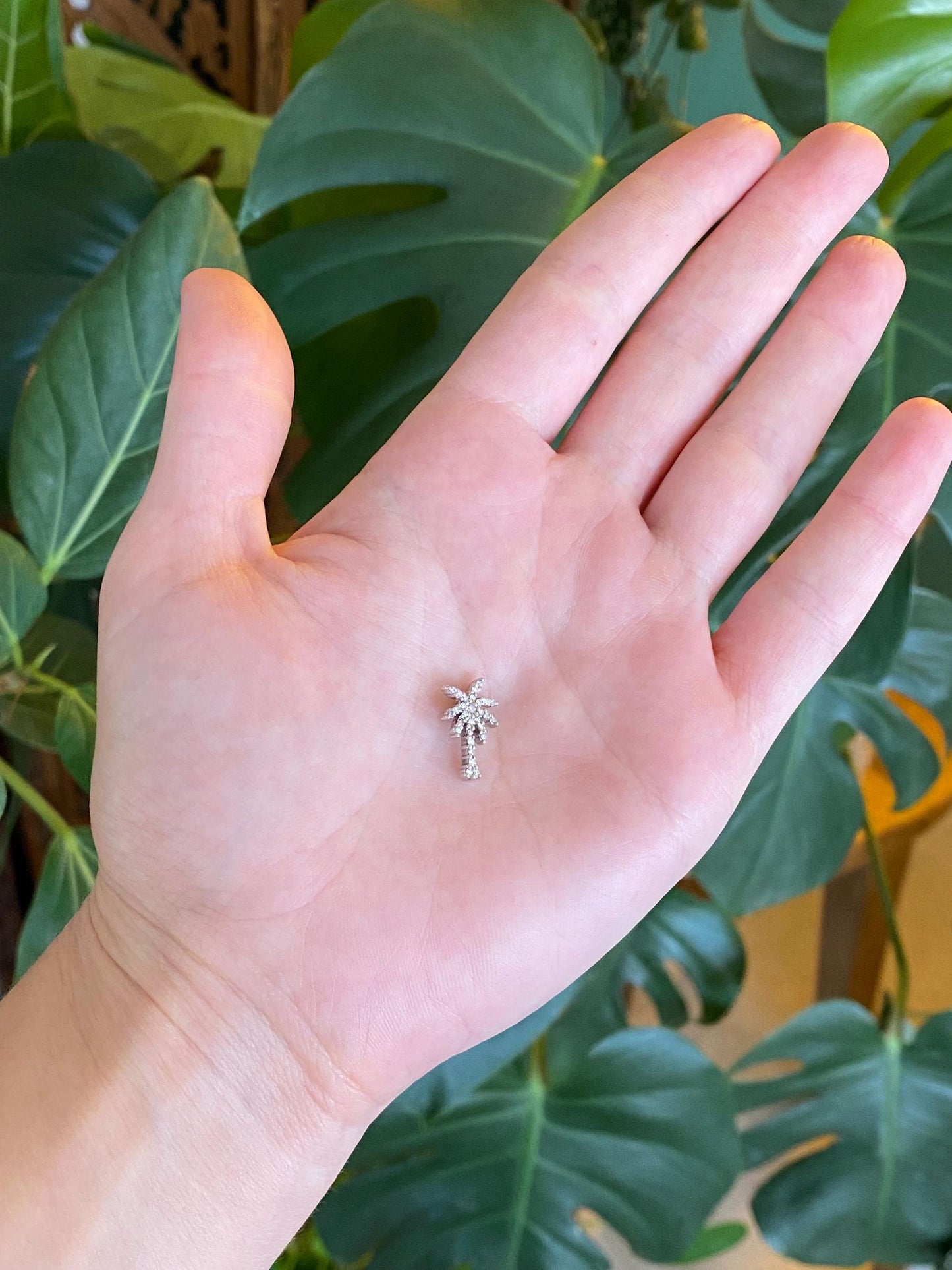 Vintage Solid 18k White Gold Diamonds Palm Tree Charm