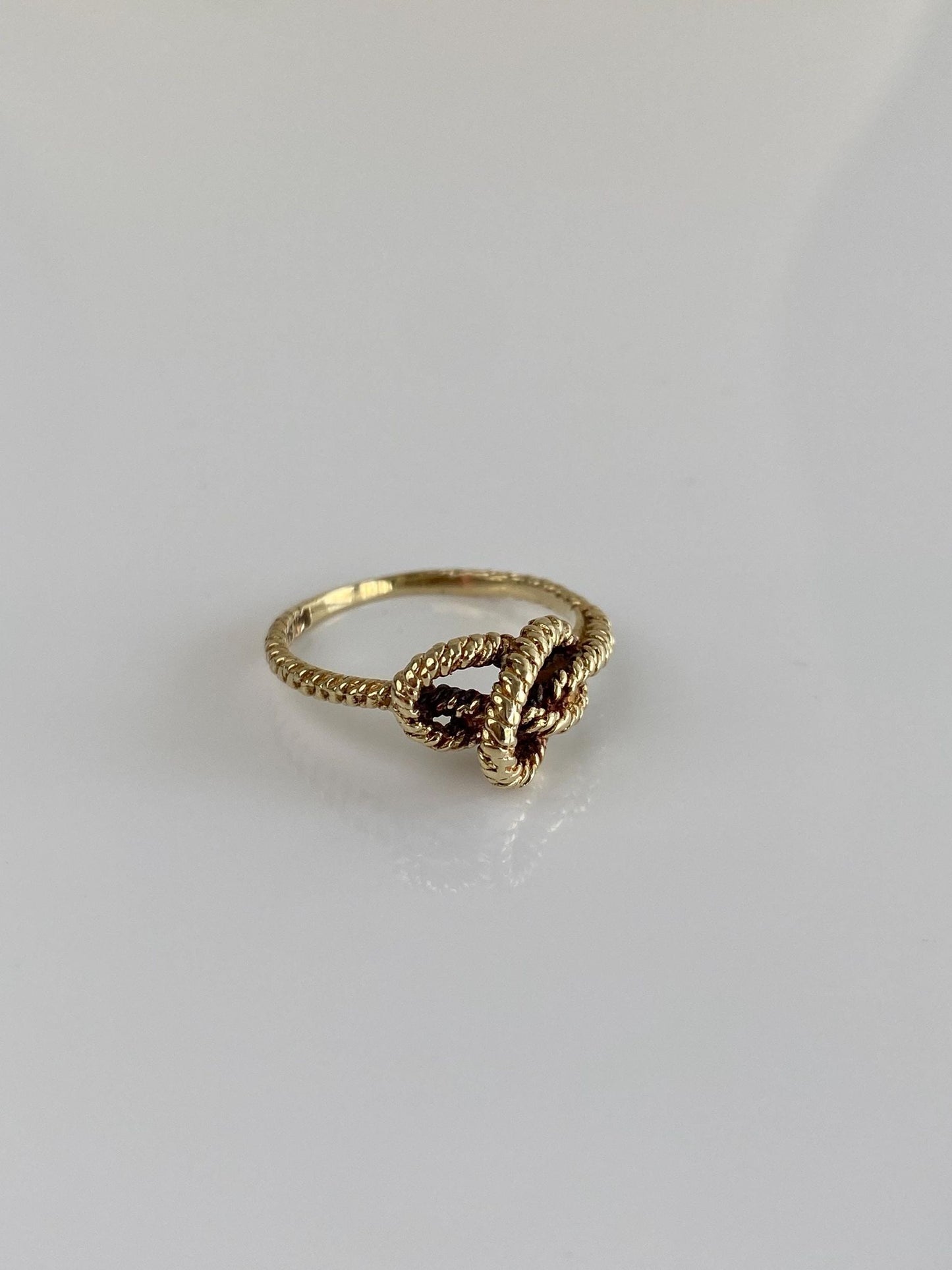 Vintage Solid 14k Yellow Gold Rope Knot Ring - Size 5.75