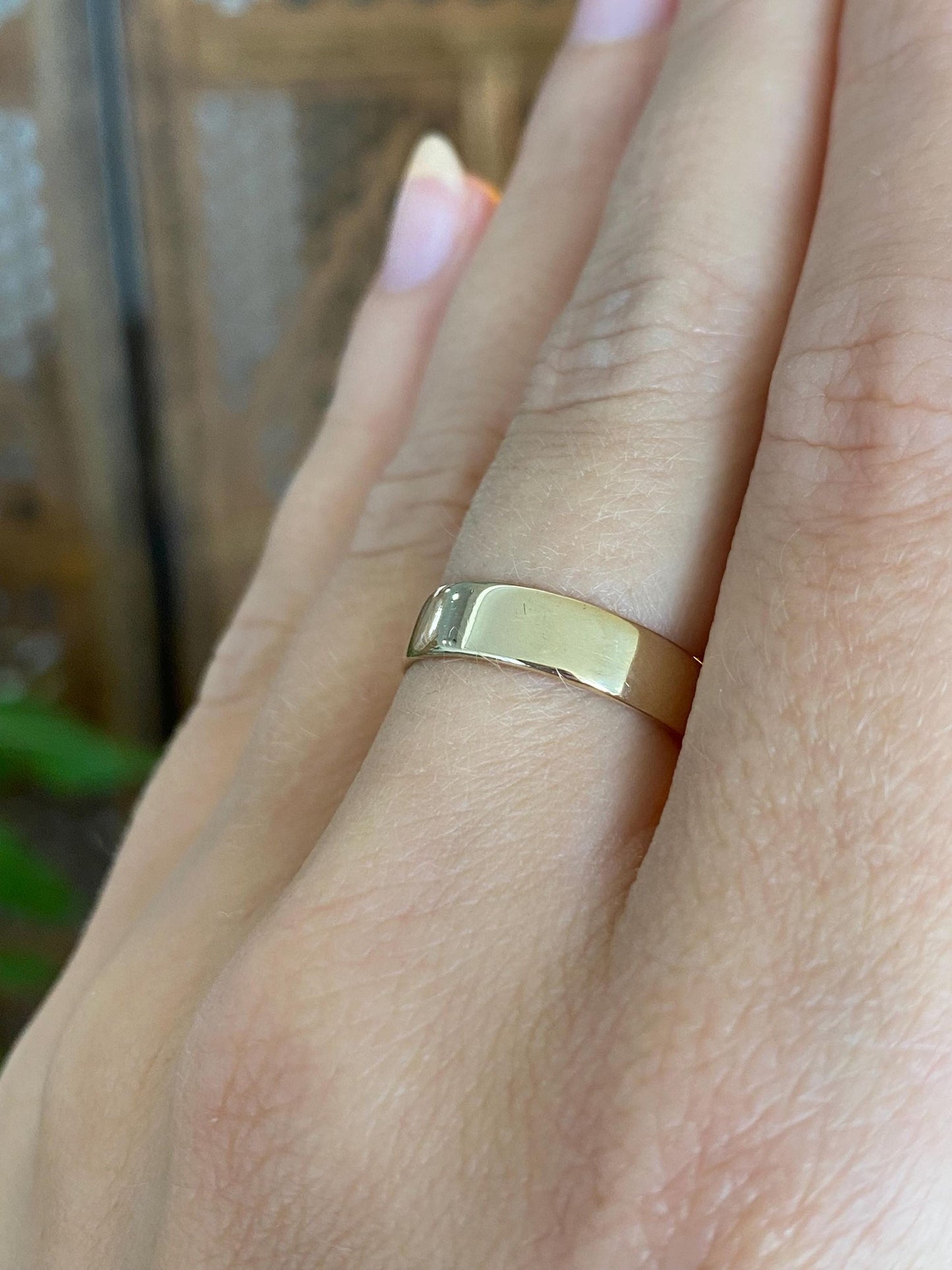 Vintage Solid 14k Yellow Gold Ring Band - Size 6.5