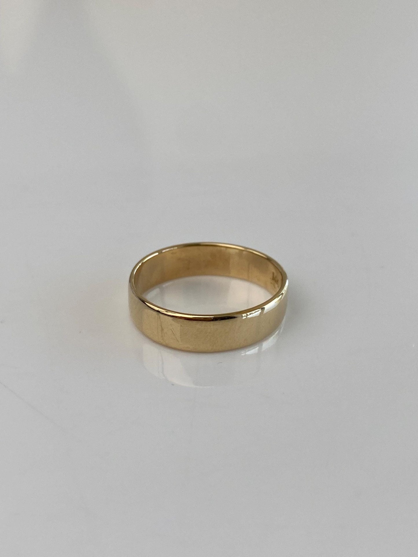 Vintage Solid 14k Yellow Gold Ring Band - Size 6.5
