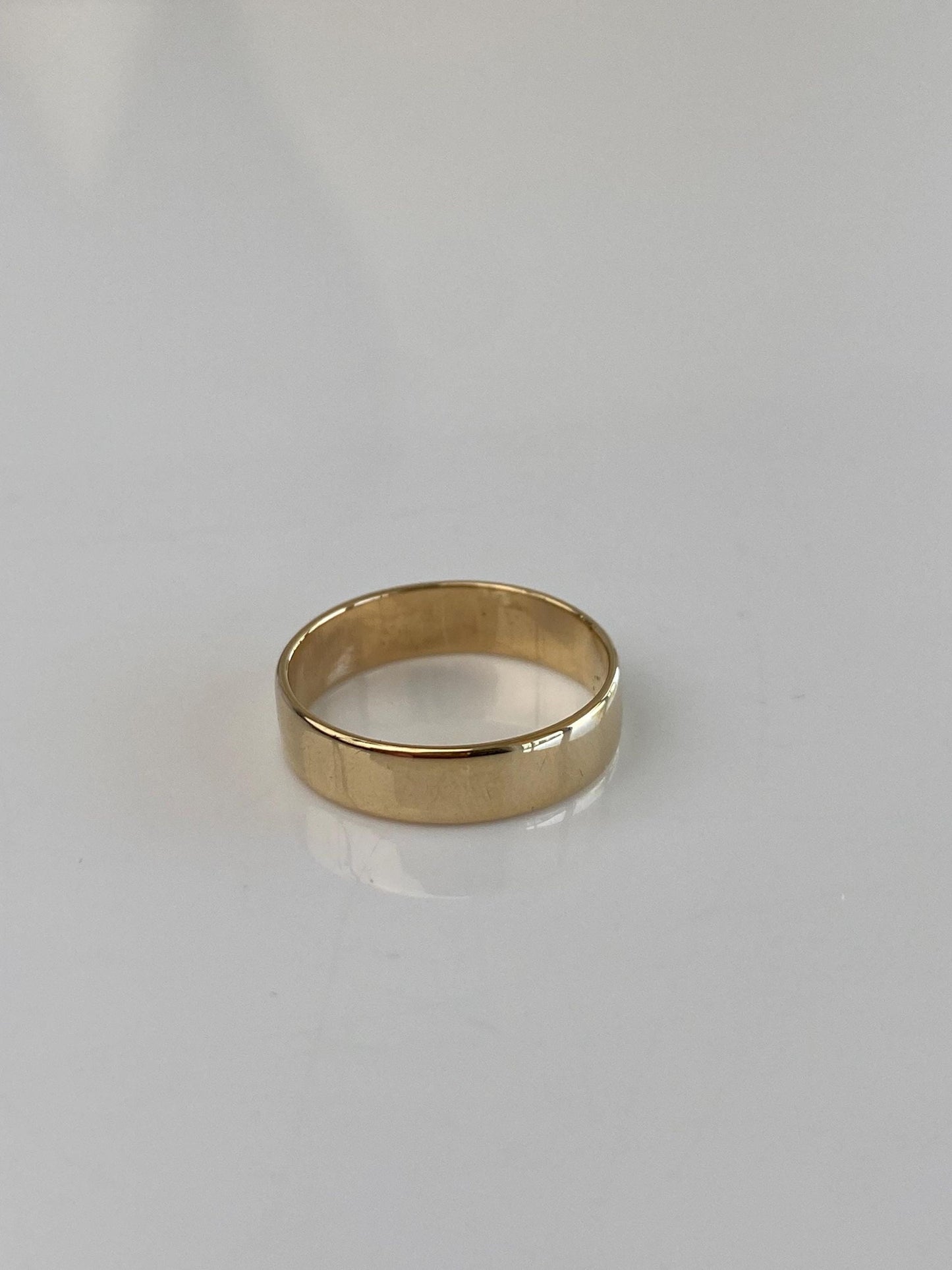 Vintage Solid 14k Yellow Gold Ring Band - Size 6.5