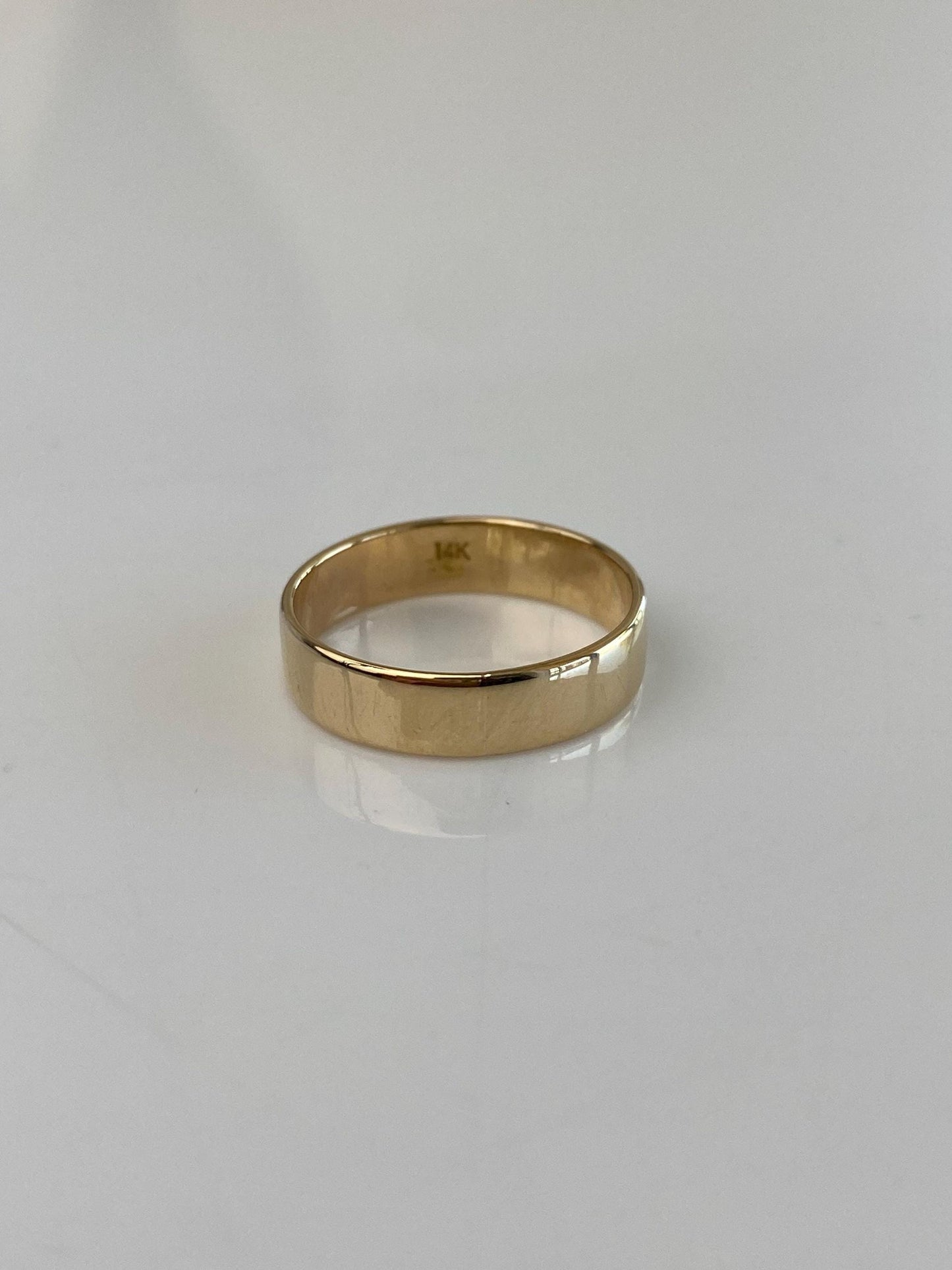 Vintage Solid 14k Yellow Gold Ring Band - Size 6.5