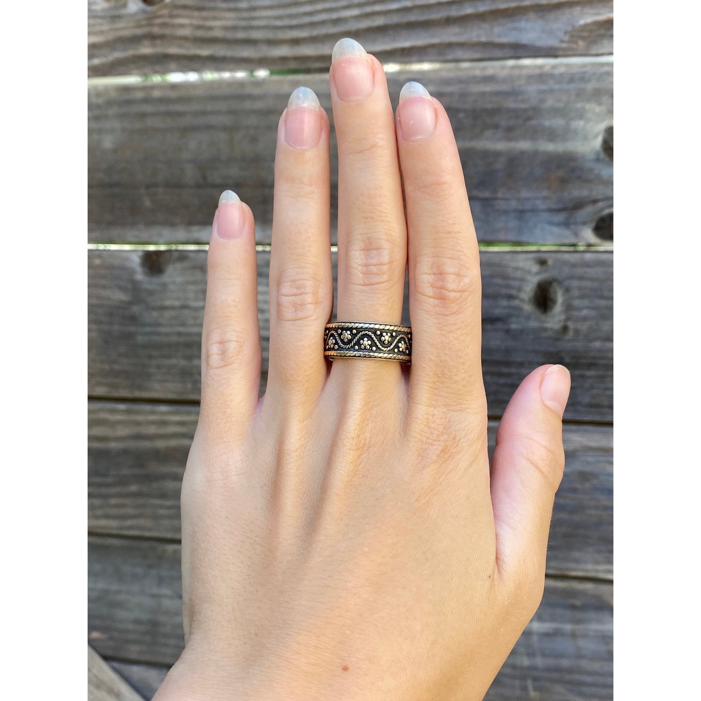 Vintage Solid 14k Yellow Gold Chunky Oxidized Designed Ring Band - Size 10