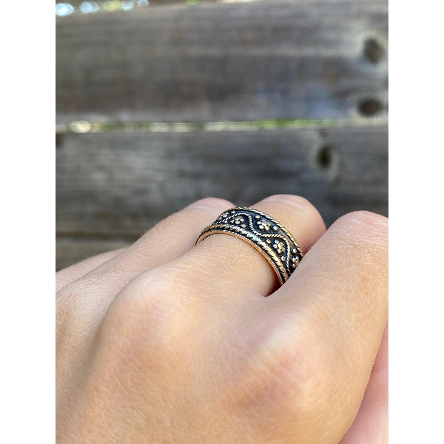 Vintage Solid 14k Yellow Gold Chunky Oxidized Designed Ring Band - Size 10