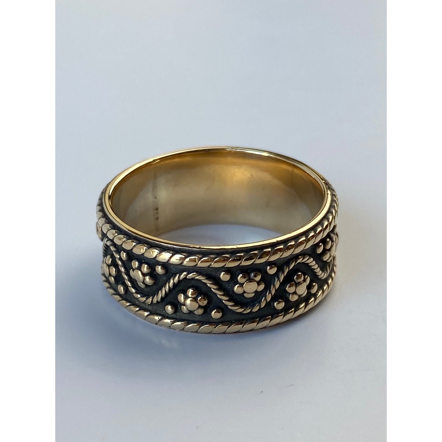Vintage Solid 14k Yellow Gold Chunky Oxidized Designed Ring Band - Size 10