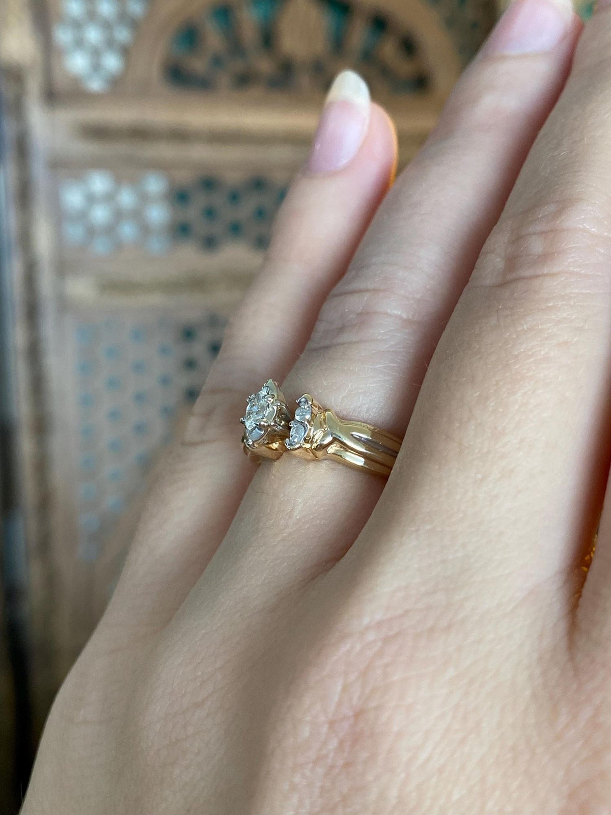 Vintage Solid 14k White & Yellow Gold Diamonds Ring - Size 5