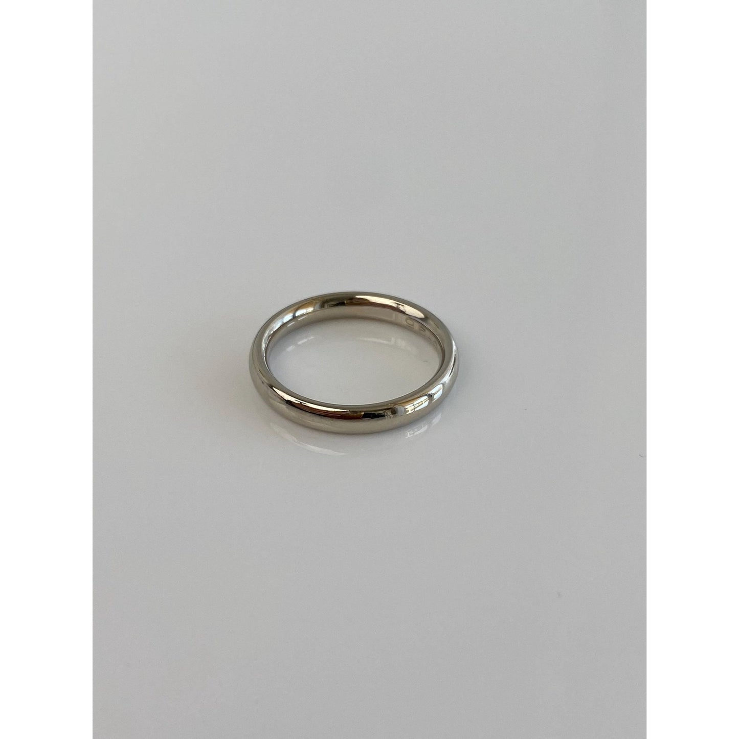 Vintage Solid 14k White Gold Ring Band - Size 5.25